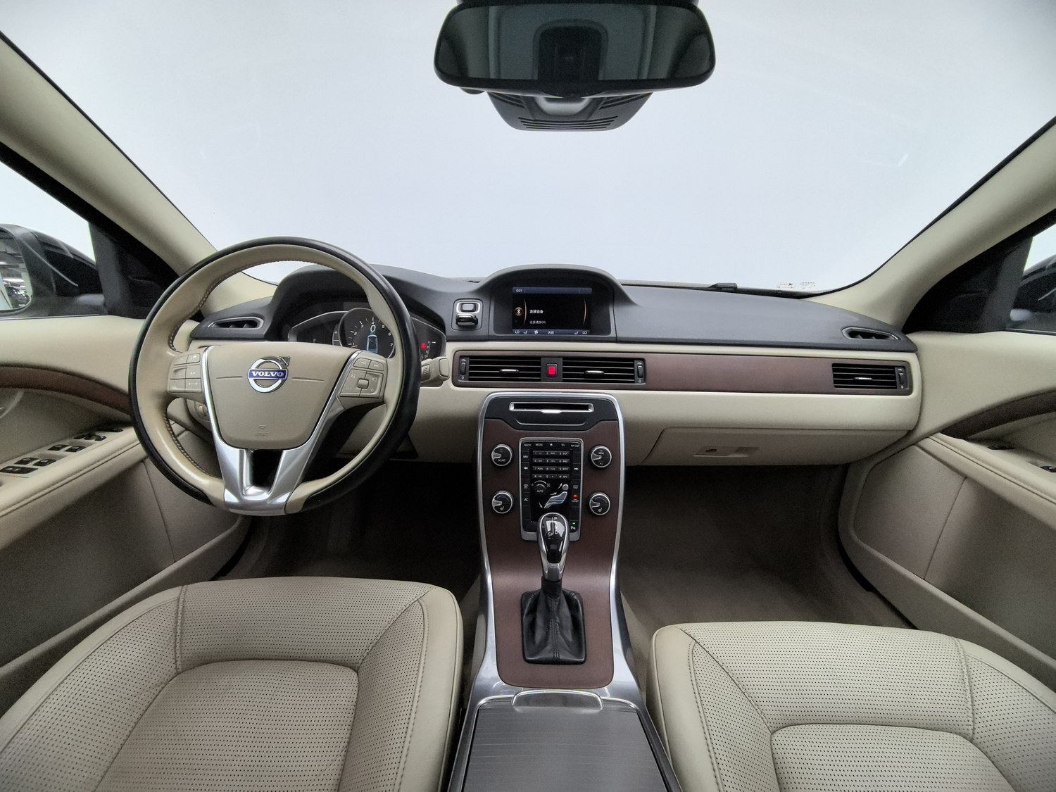 Used Volvo S80L 2014 2.0 AT