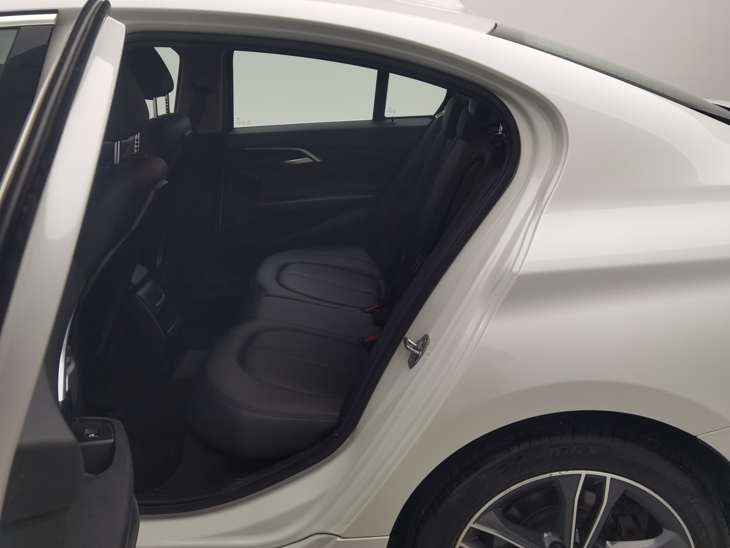 Used BMW 1 Series 2019 1.5 AT