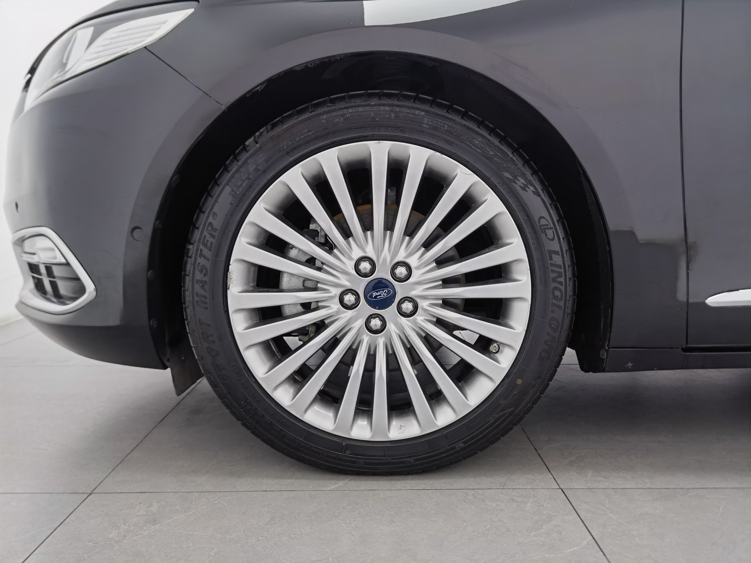 Used Ford Taurus 2017 2.0 AT