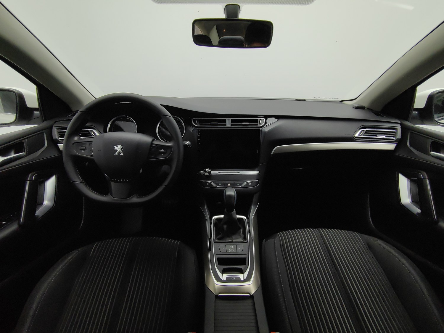 Used Peugeot 408 2018 1.6 AT