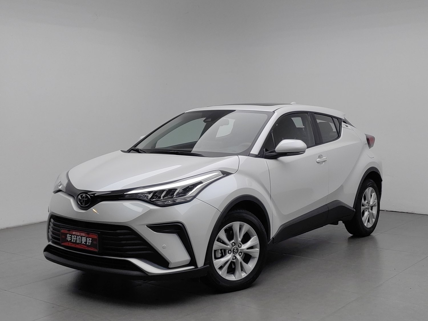 Used Toyota C-HR 2022 2.0 AT