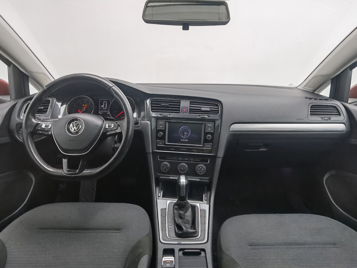 Used Volkswagen Golf 2018 1.6 AT