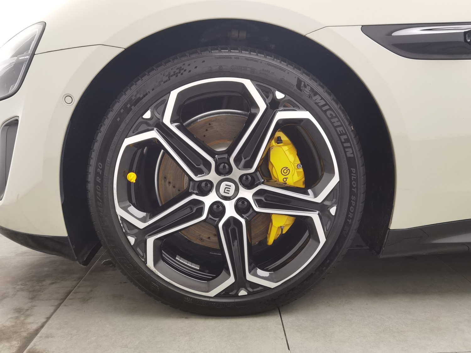 Used Xiaomi Auto SU7 2024