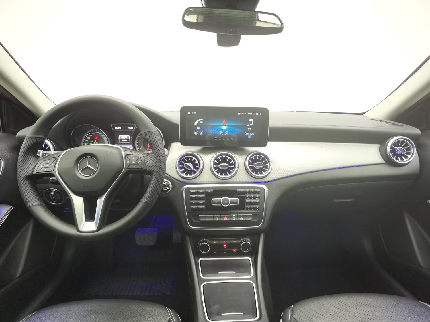 Used Mercedes-Benz GLA 2015 1.6 AT