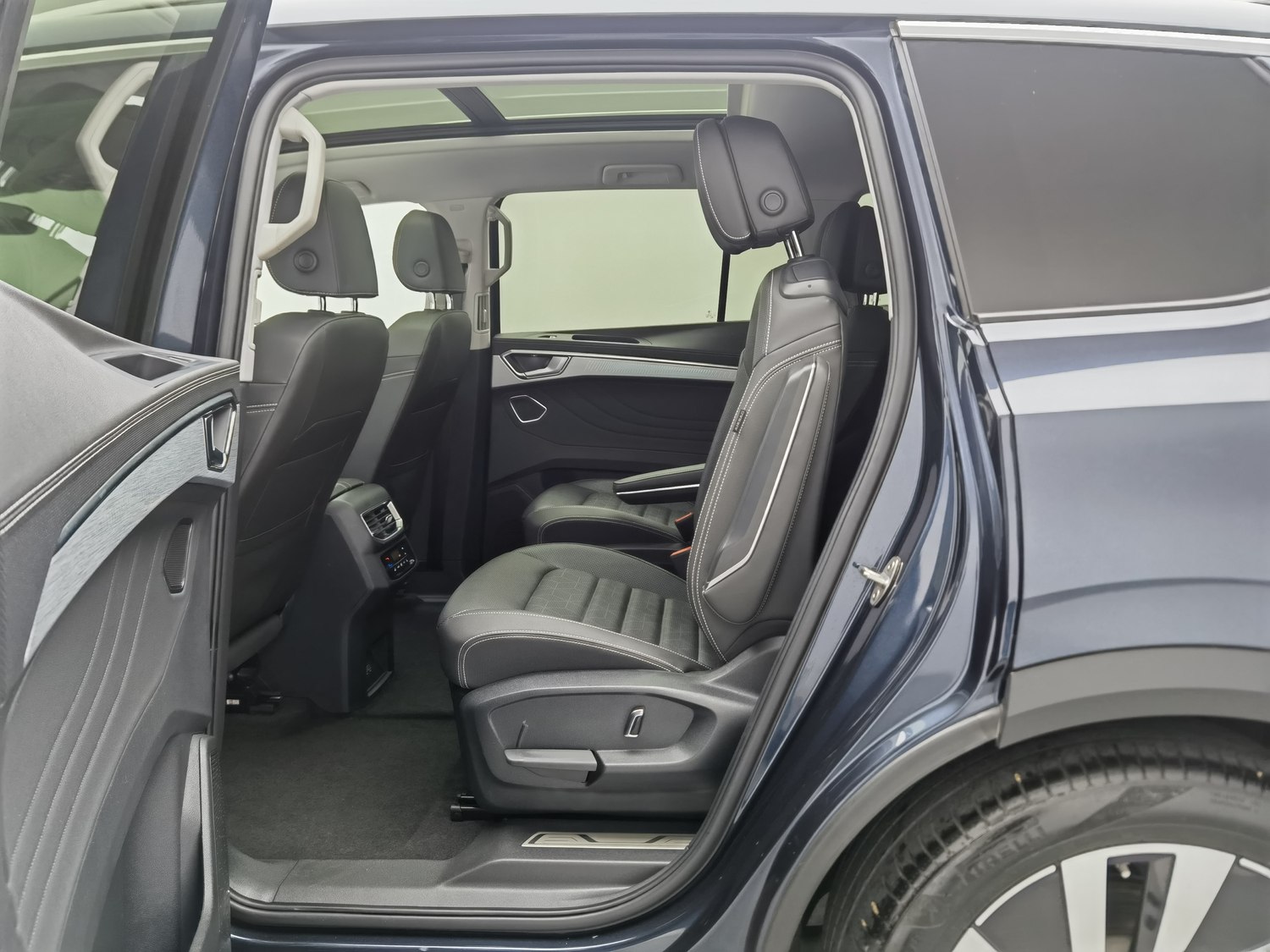 Used Volkswagen Tavendor 2021 2.0 AT