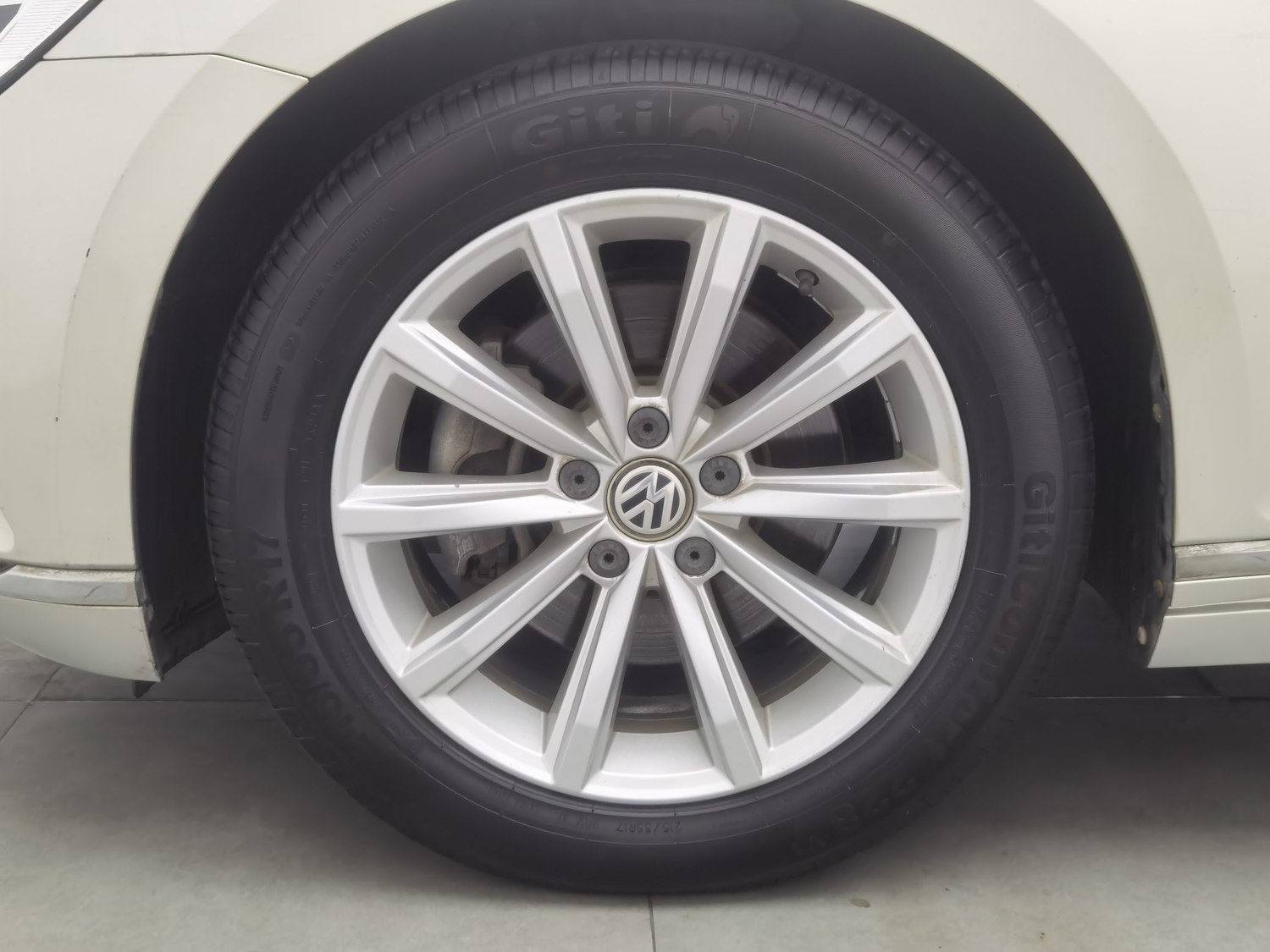 Used Volkswagen Magotan 2019 2.0 AT