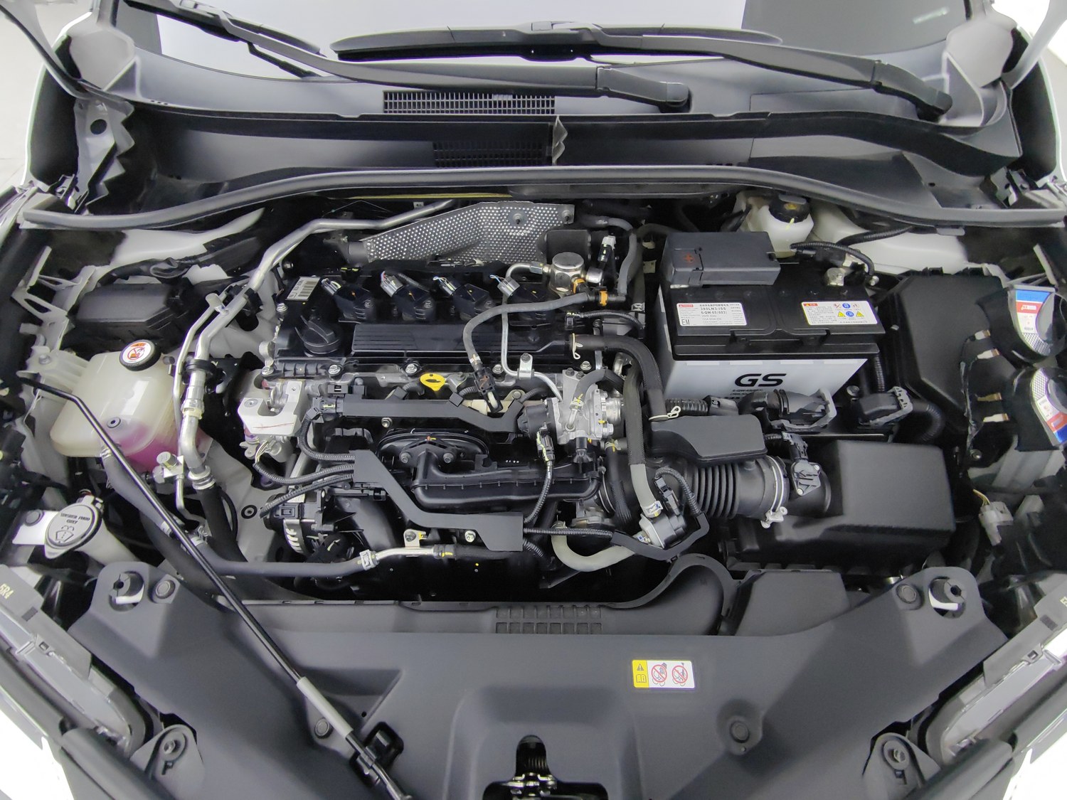 Used Toyota C-HR 2022 2.0 AT