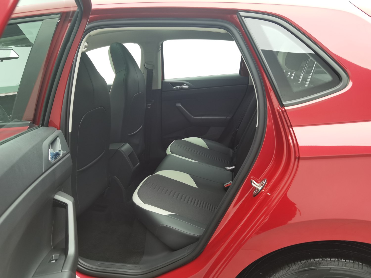 Used Volkswagen Polo 2021 1.5 AT