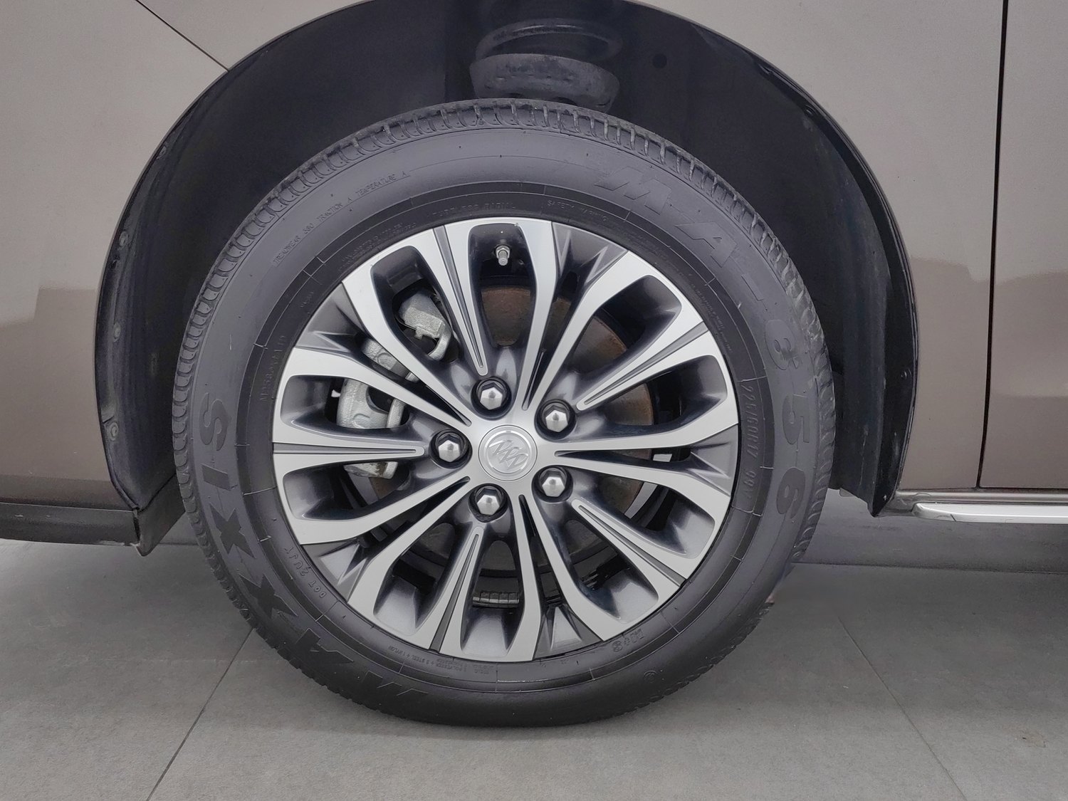 Used Buick GL8 2023 2.0 AT