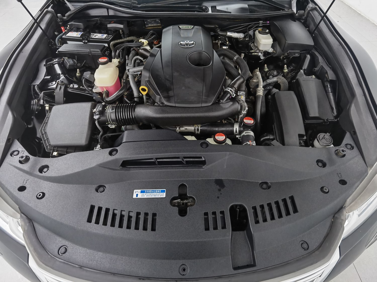 Used Toyota Crown 2015 2.0 AT