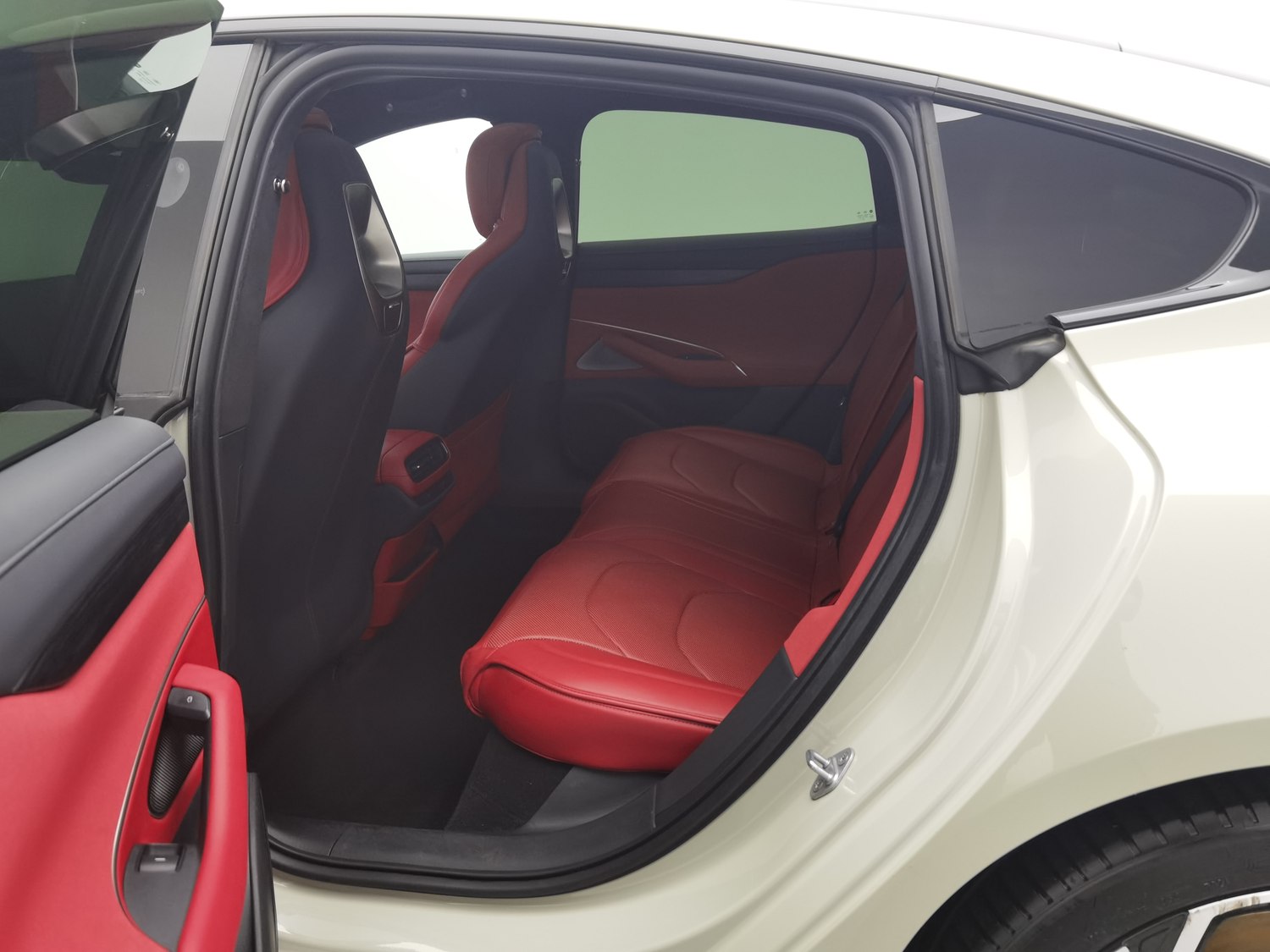 Used Xiaomi Auto SU7 2024