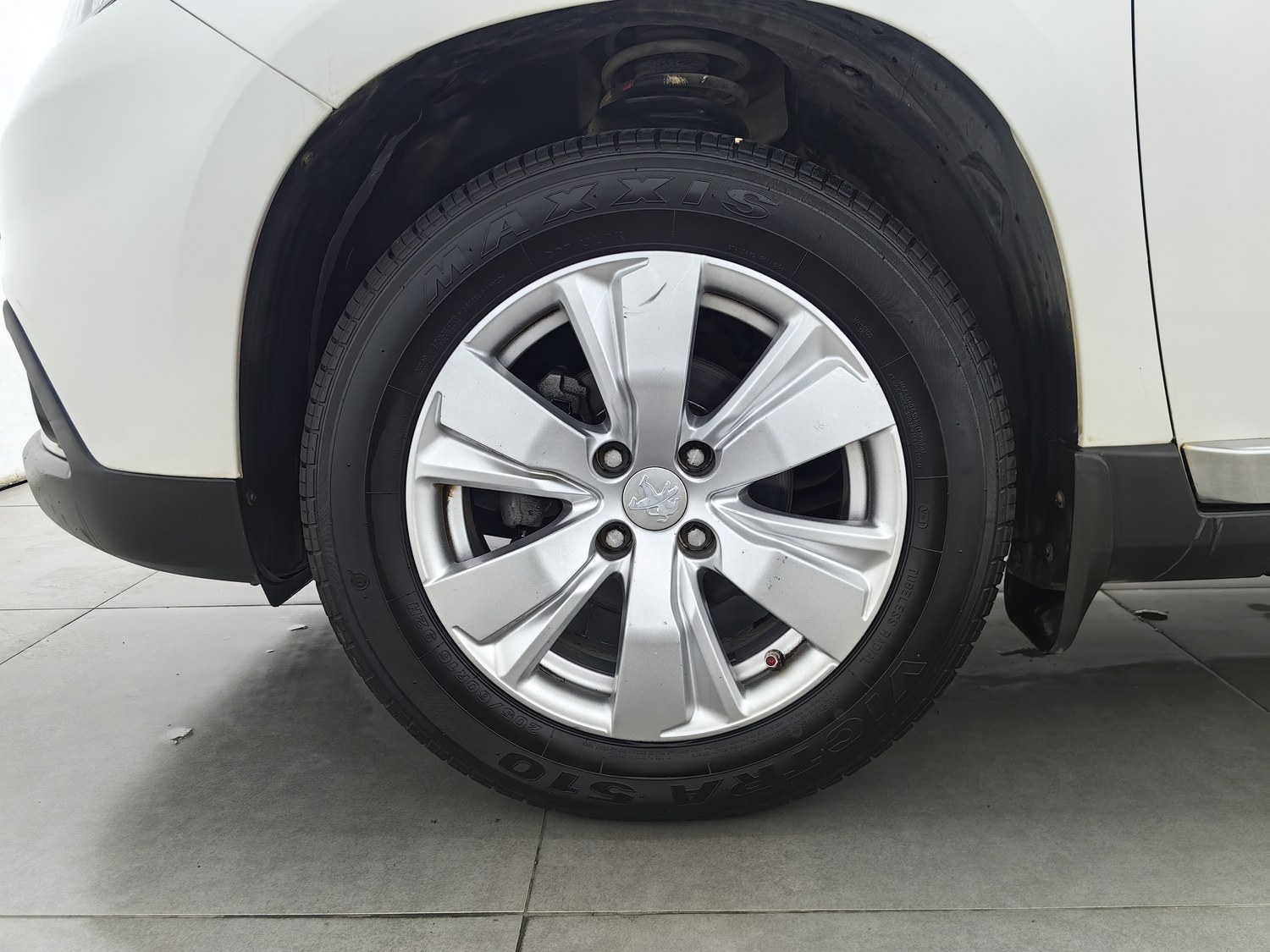 Used Peugeot 2008 2014 1.6 AT