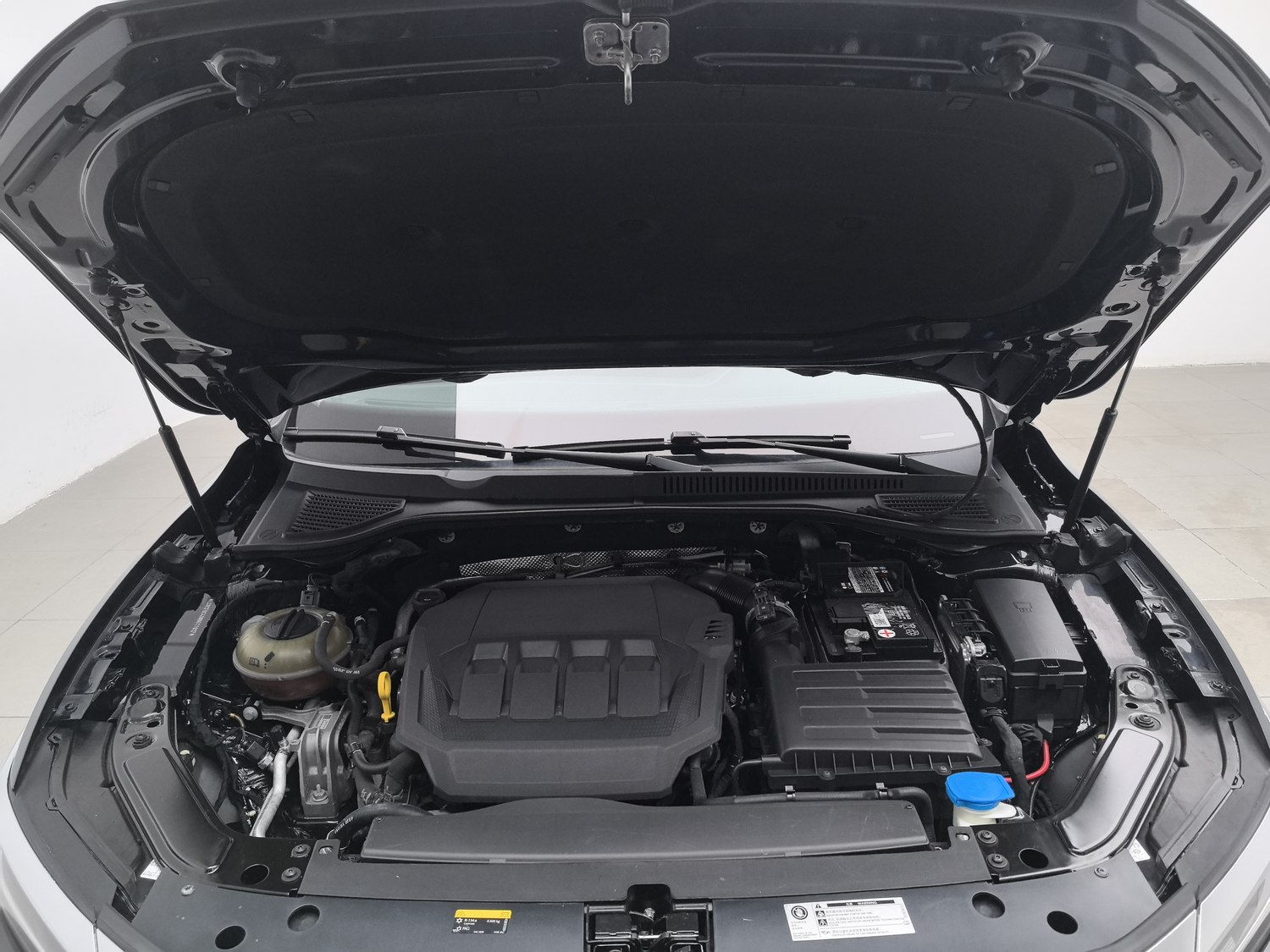 Used Volkswagen Passat 2021 2.0 AT
