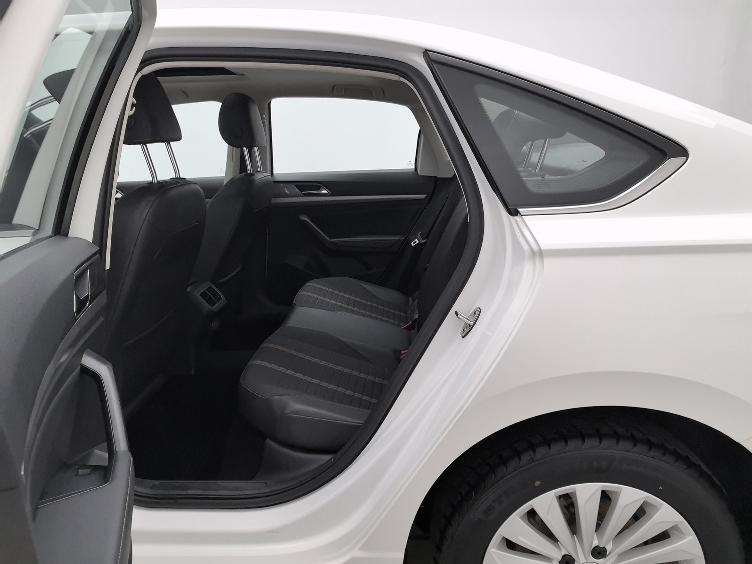 Used Volkswagen Lavida 2019 1.4 AT