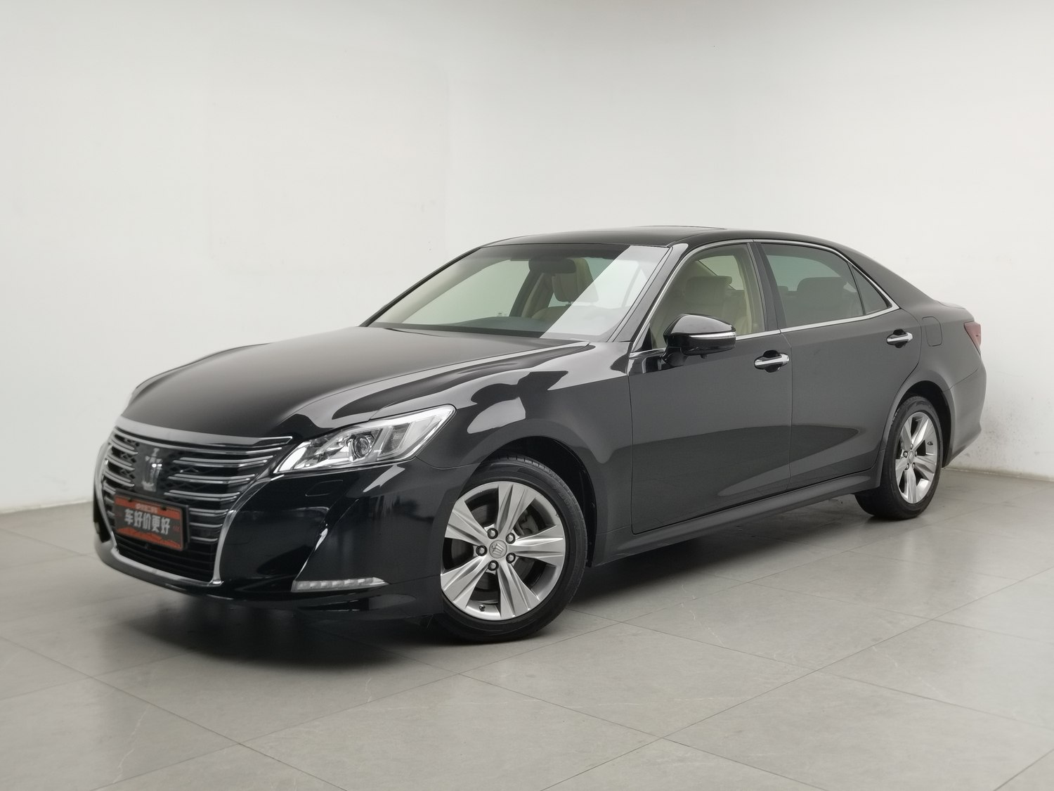 Used Toyota Crown 2015 2.0 AT