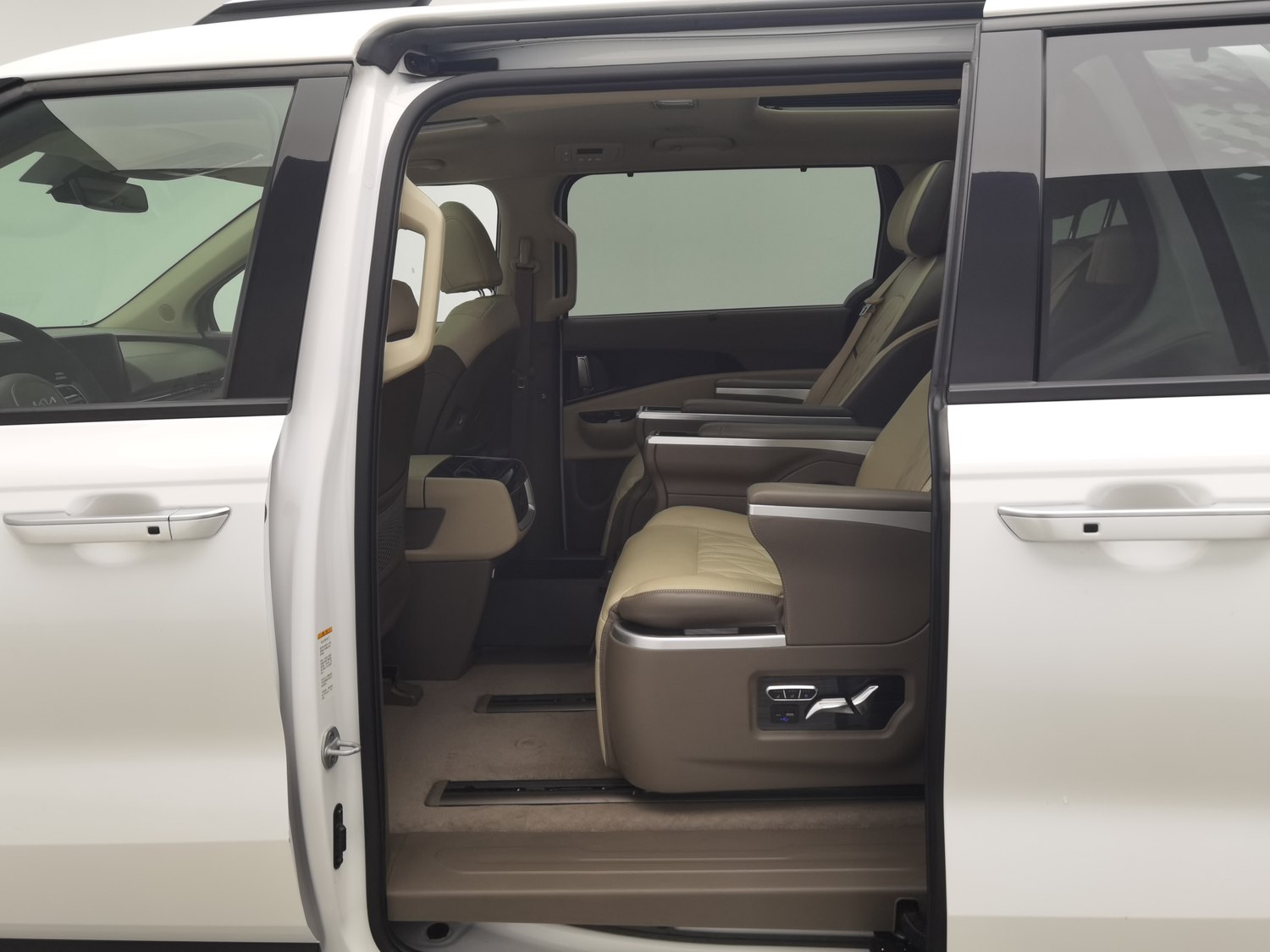 Used Kia Carnival 2021 2.0 AT