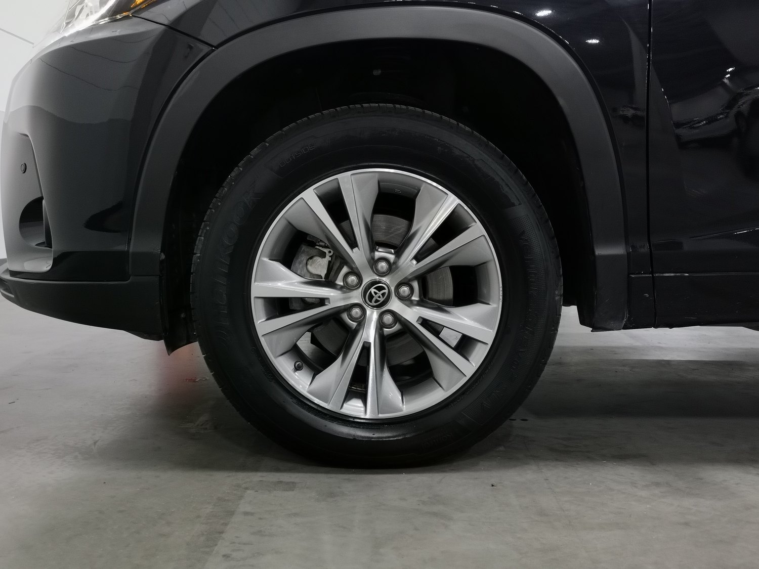 Used Toyota Highlander 2018 2.0 AT