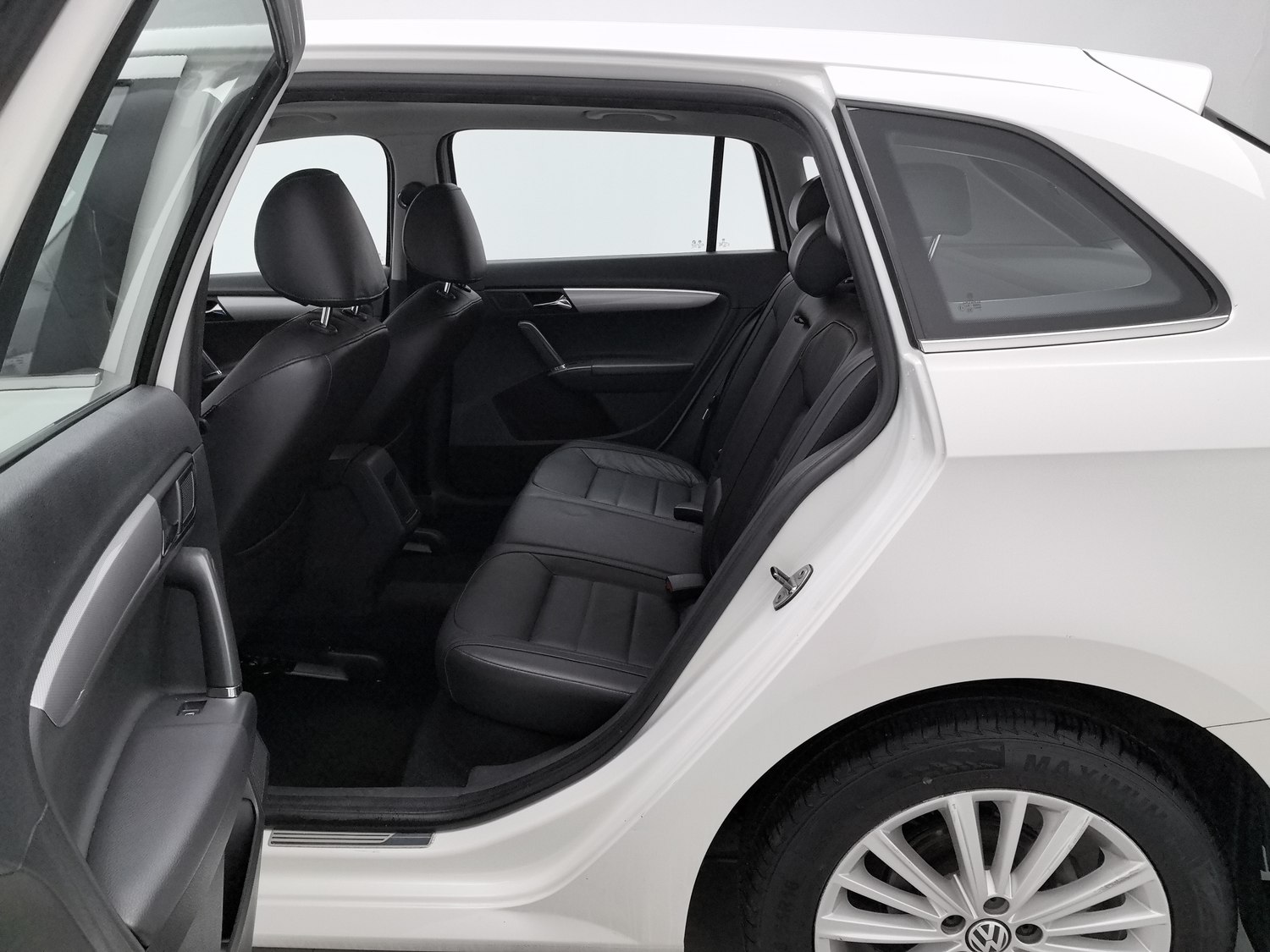 Used Volkswagen Gran Lavida 2013 1.6 MT