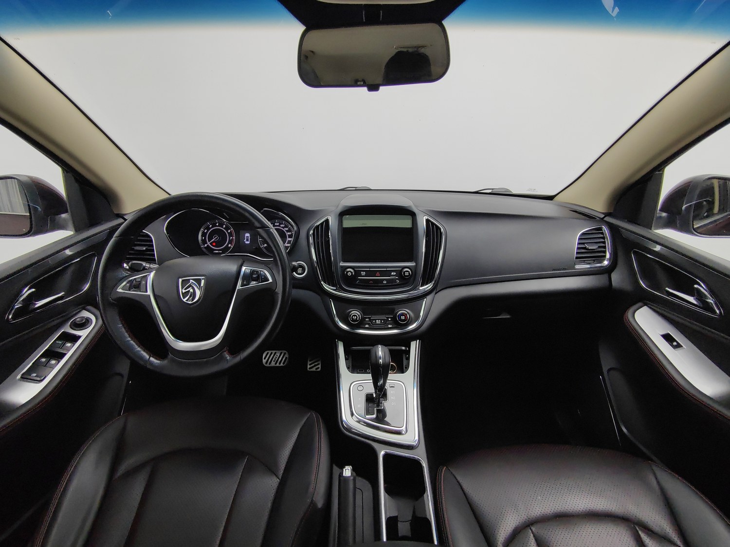 Used Baojun 560 2016 1.8 AT