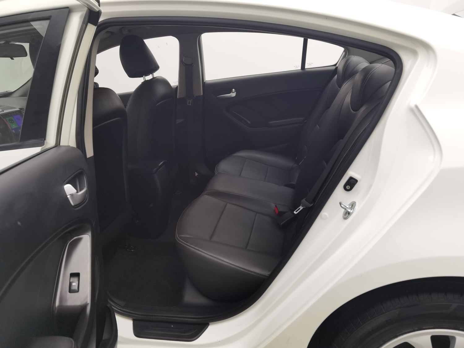 Used Kia K3 2016 1.6 MT