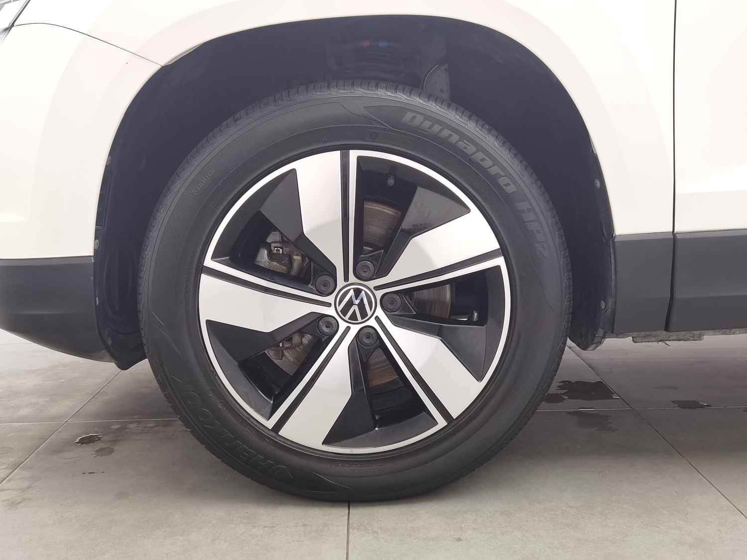 Used Volkswagen Tharu L 2021 1.4 AT