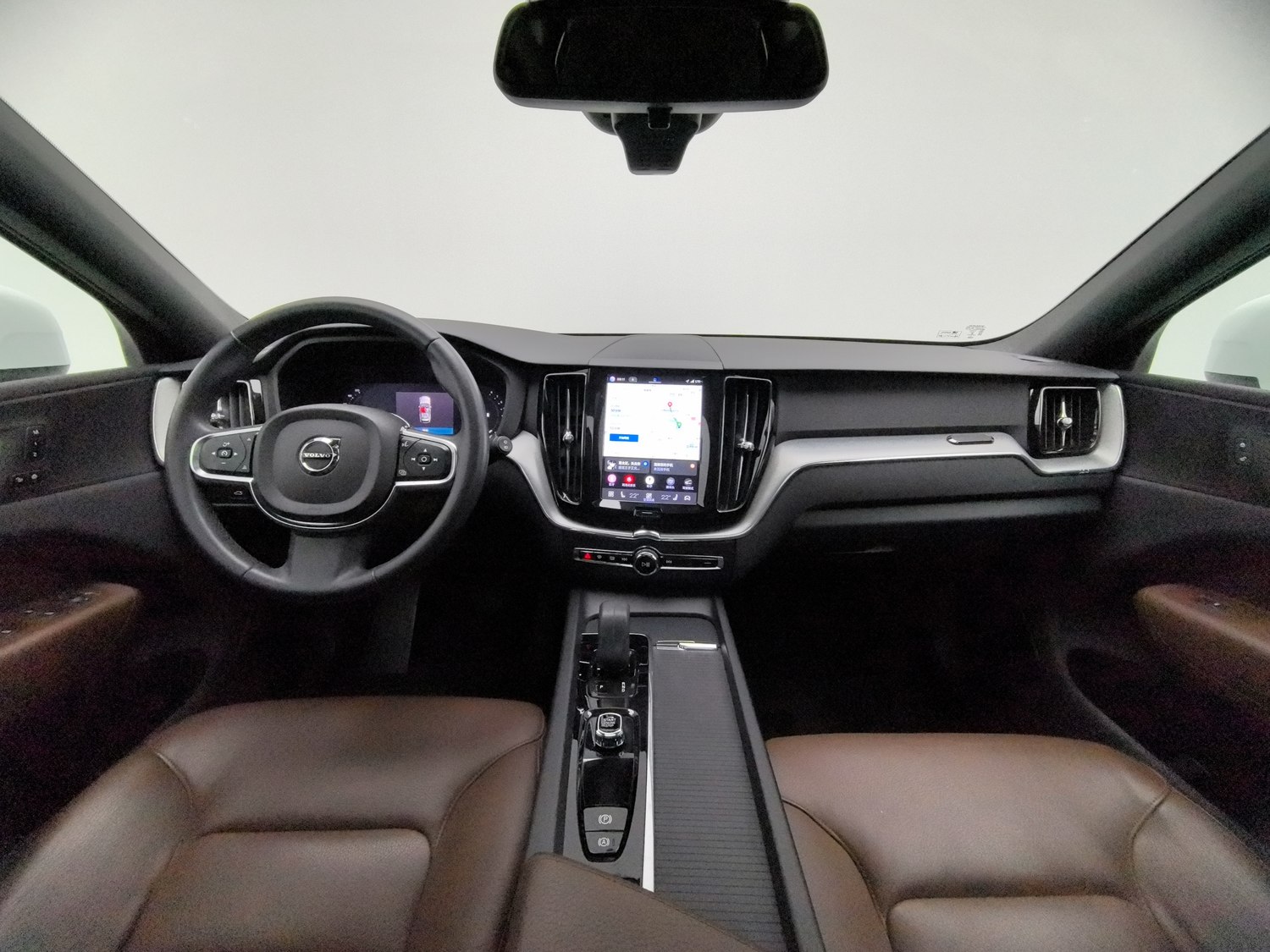 Used Volvo XC60 2022 2.0 AT