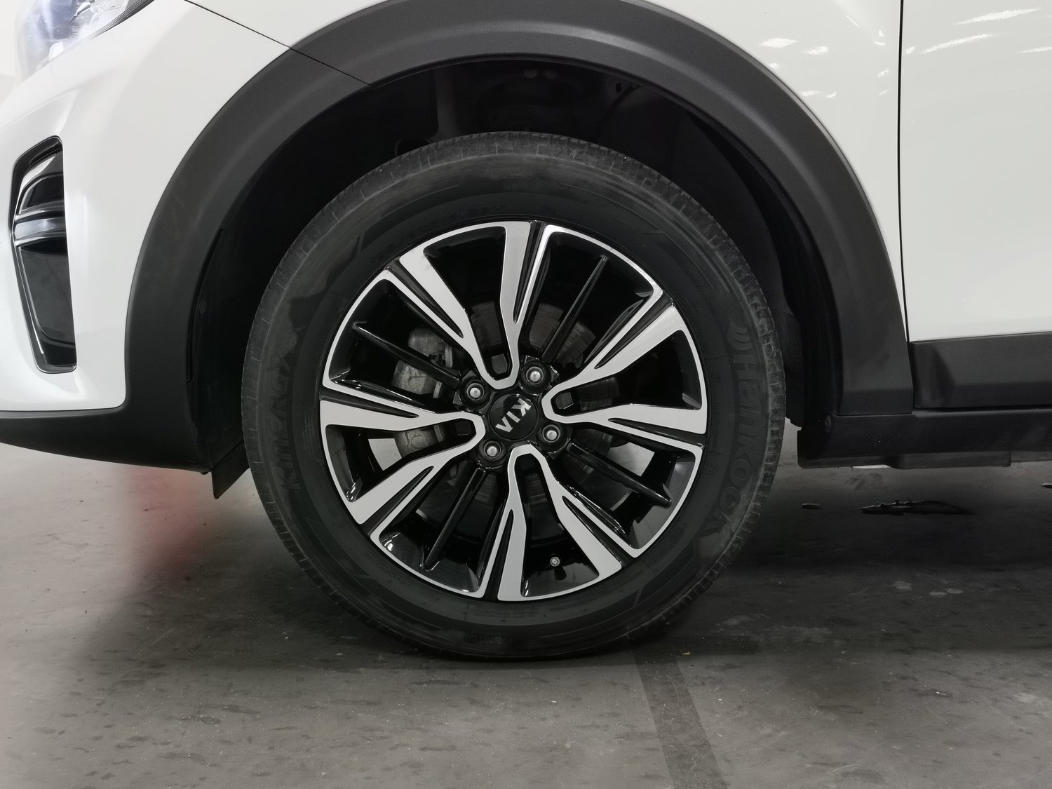 Used Kia KX1 2019 1.4 AT