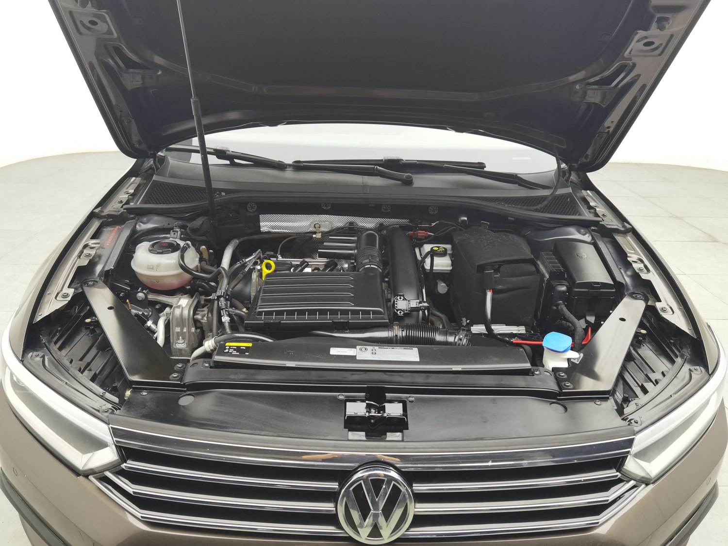 Used Volkswagen Passat Variant (Imported) 2018 1.4 AT