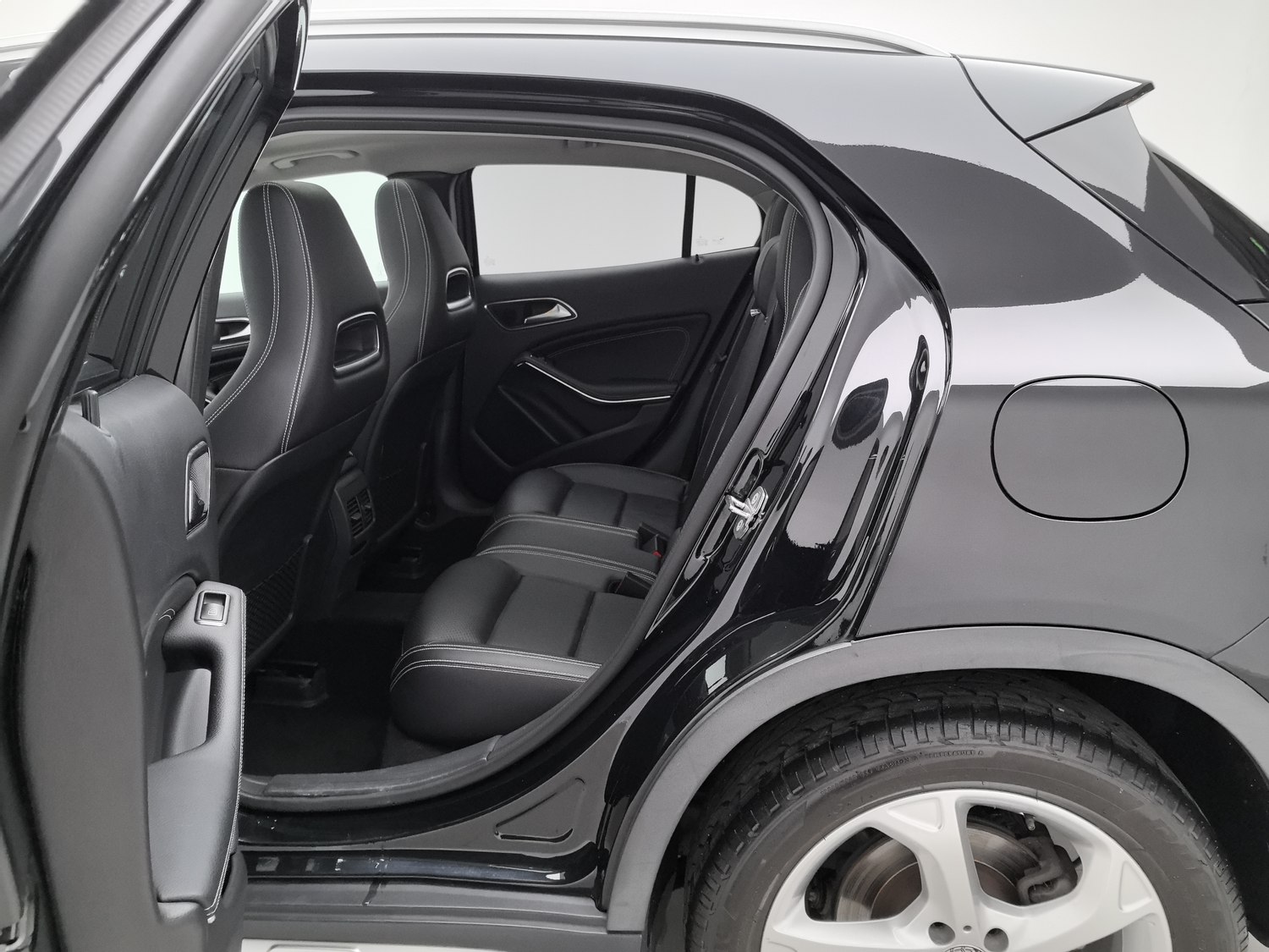 Used Mercedes-Benz GLA 2019 1.6 AT