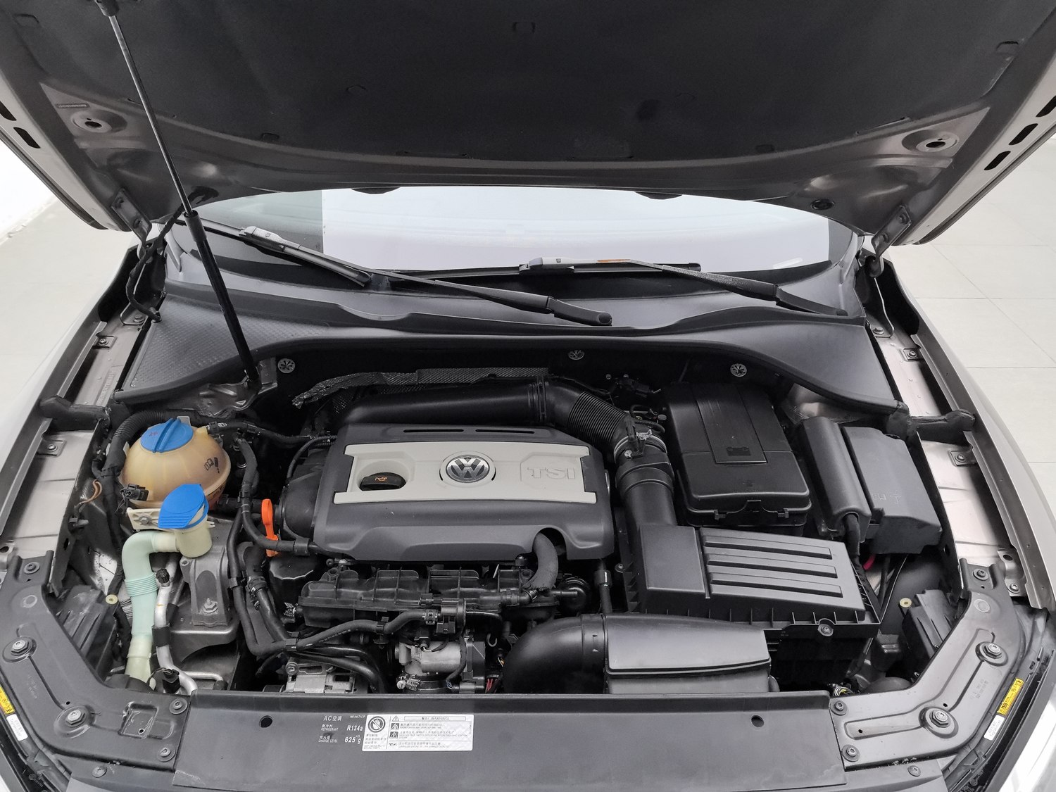 Used Volkswagen Passat 2014 1.8 AT