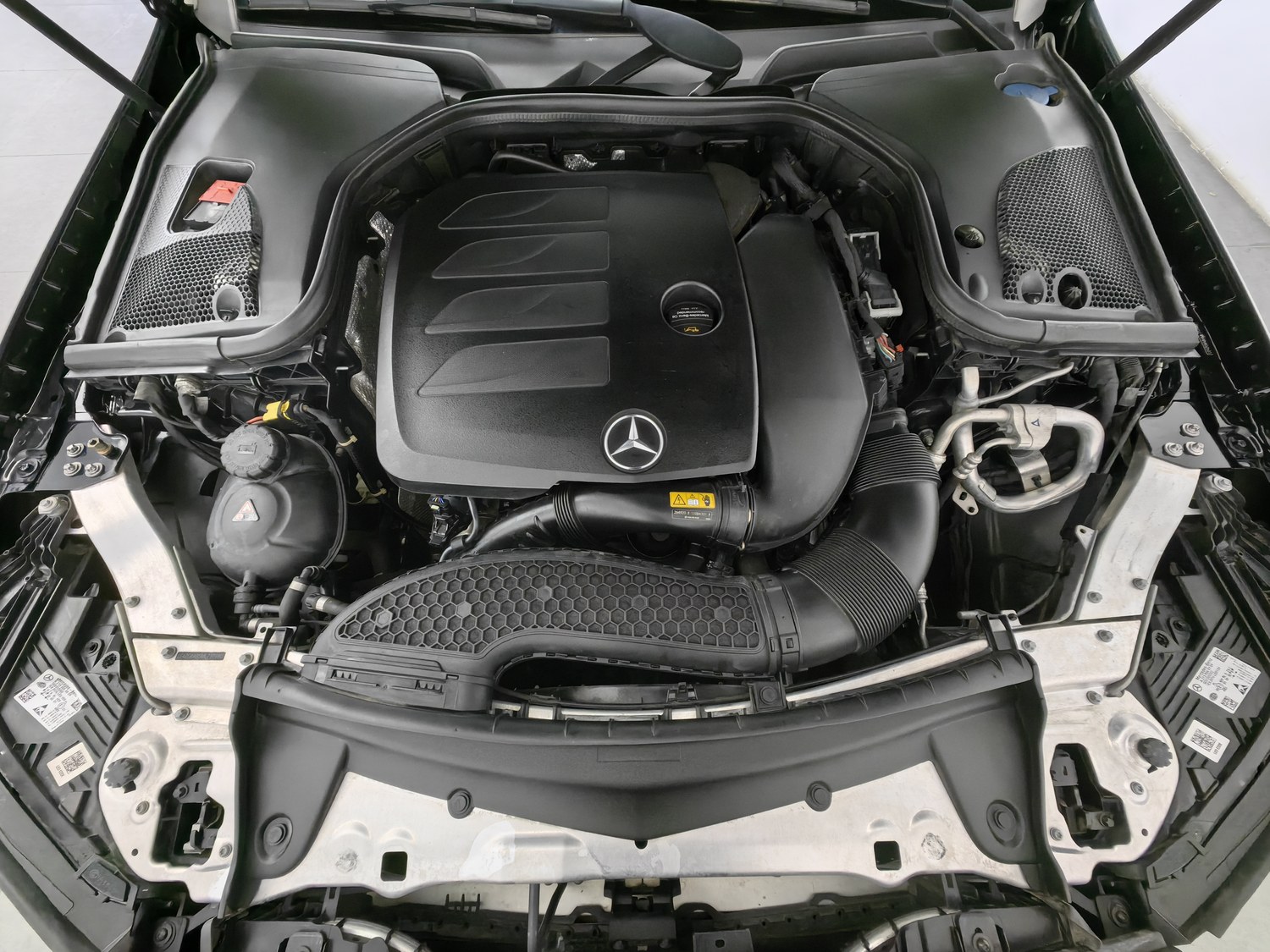 Used Mercedes-Benz E-Class 2021 2.0 AT