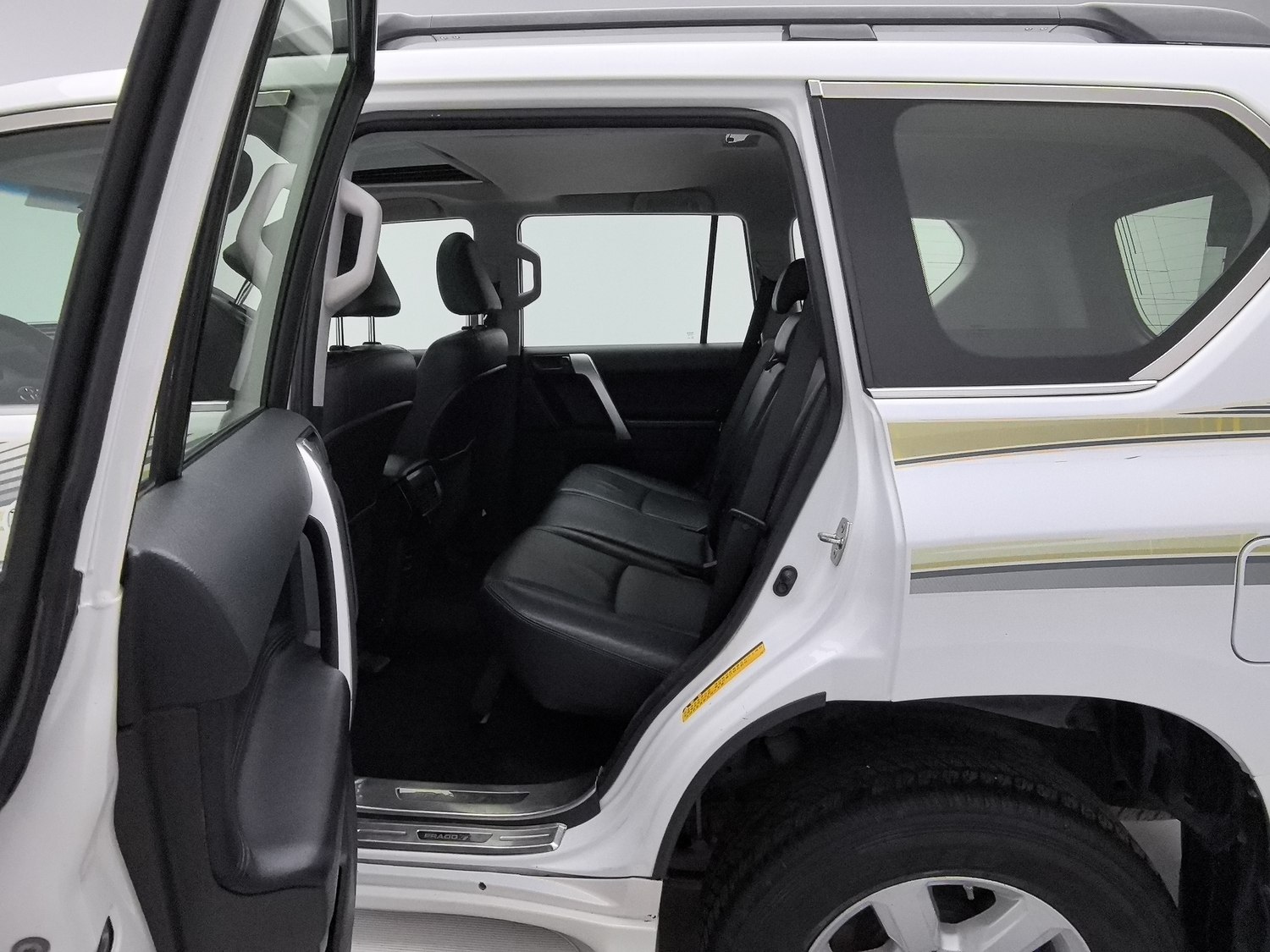 Used Toyota Prado 2016 2.7 AT