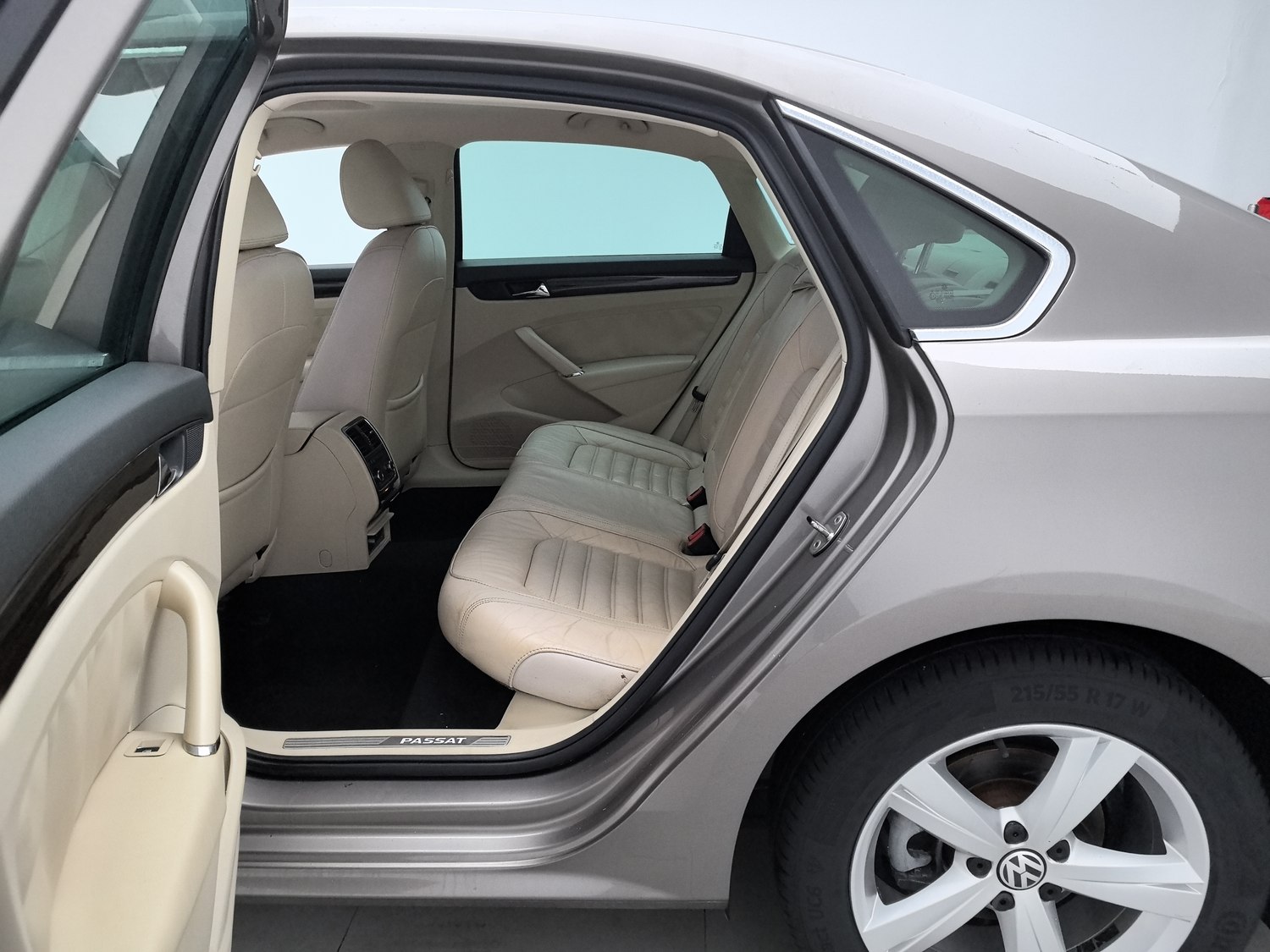 Used Volkswagen Passat 2014 1.8 AT