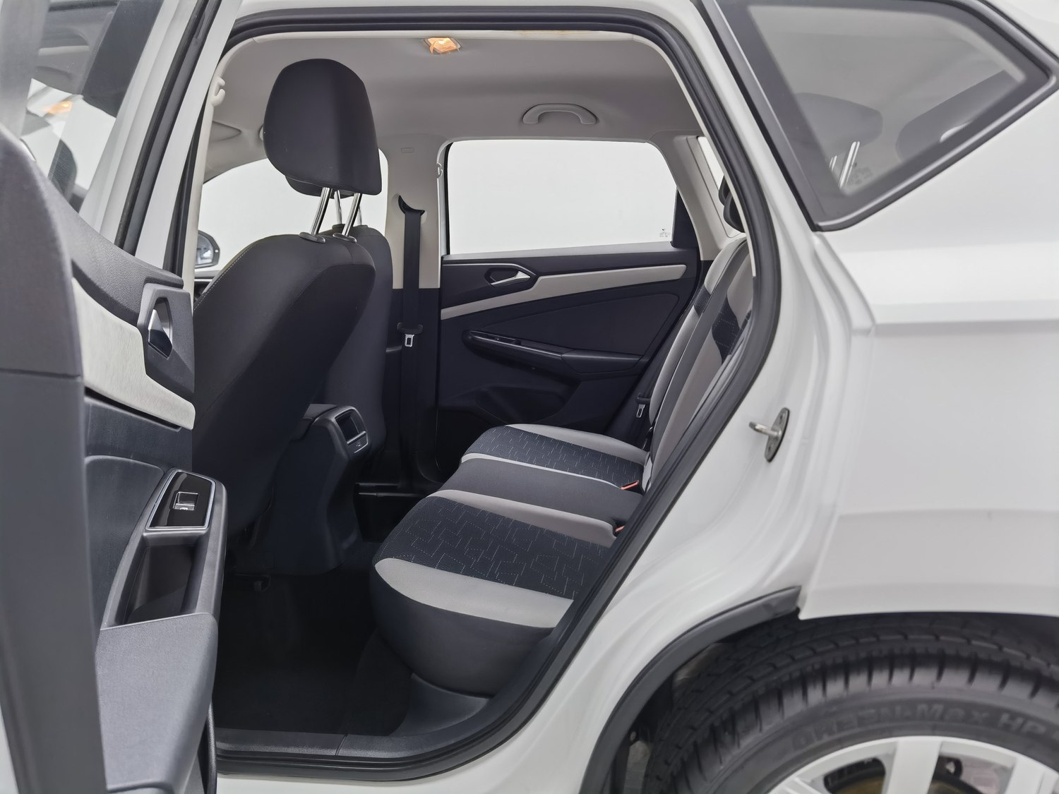 Used Jetta VS5 2023 1.4 AT