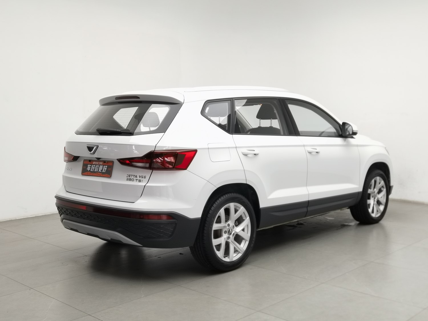 Used Jetta VS5 2023 1.4 AT