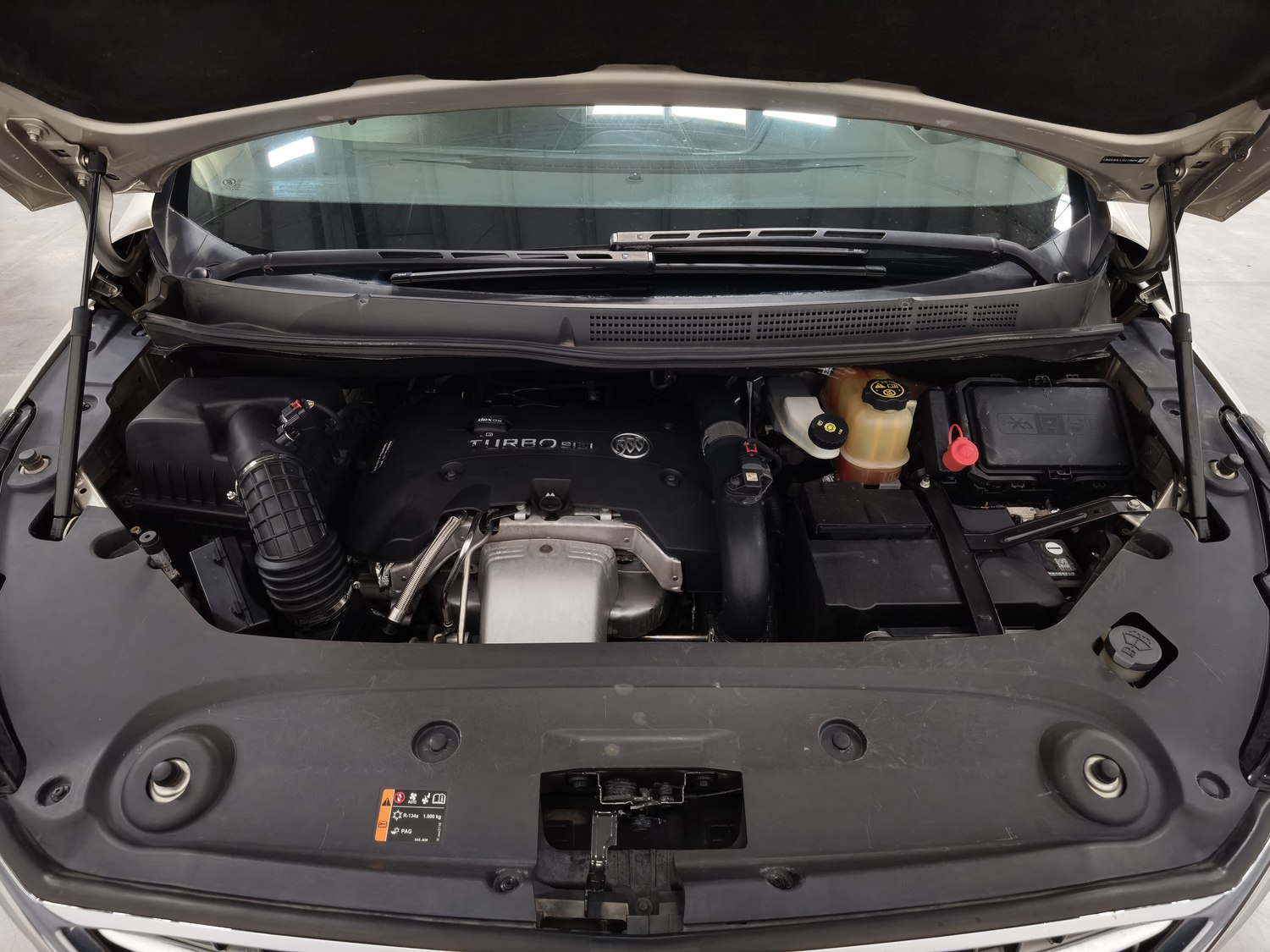 Used Buick GL8 2017 2.0 AT