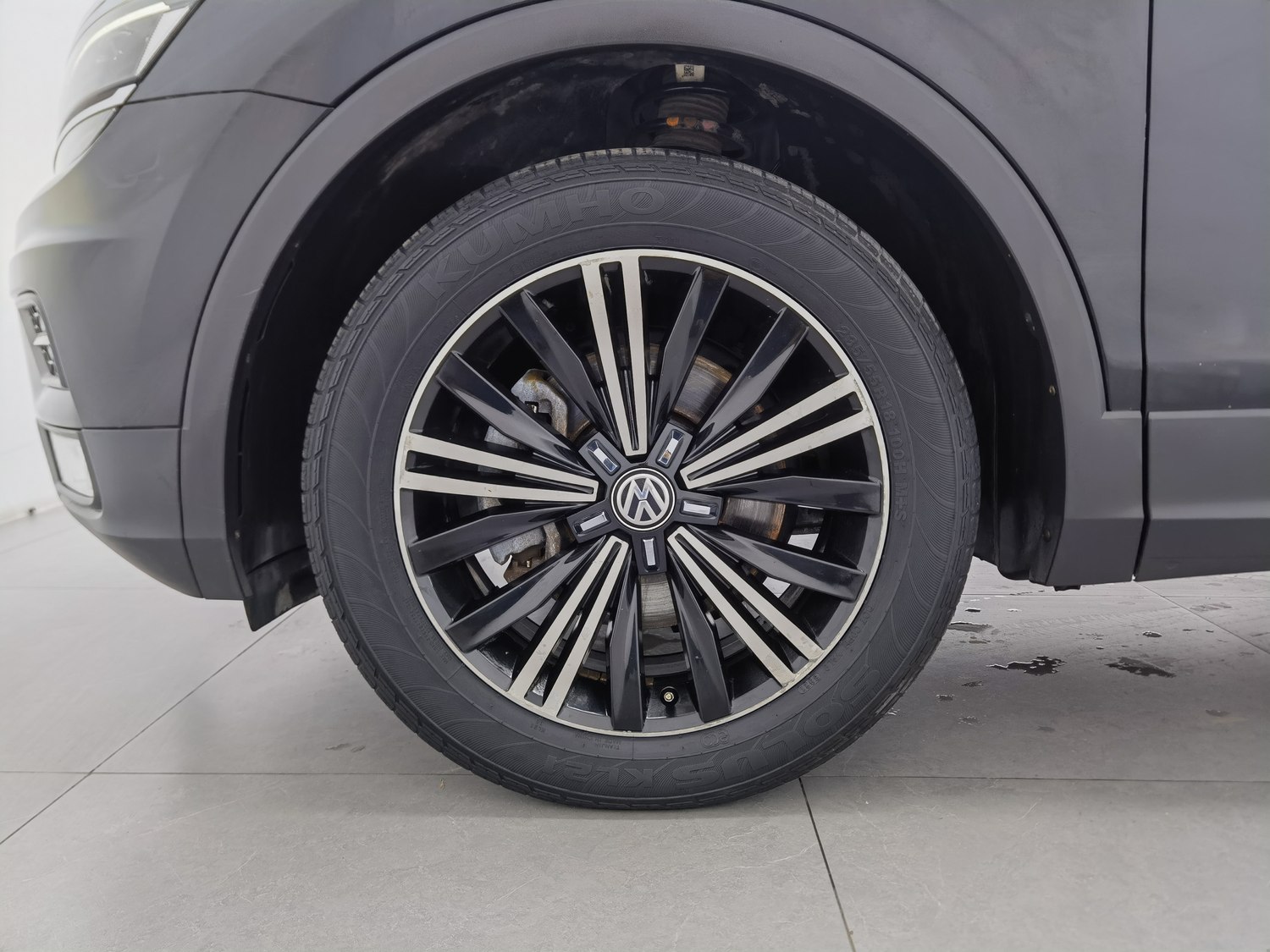 Used Volkswagen Tiguan L 2017 2.0 AT