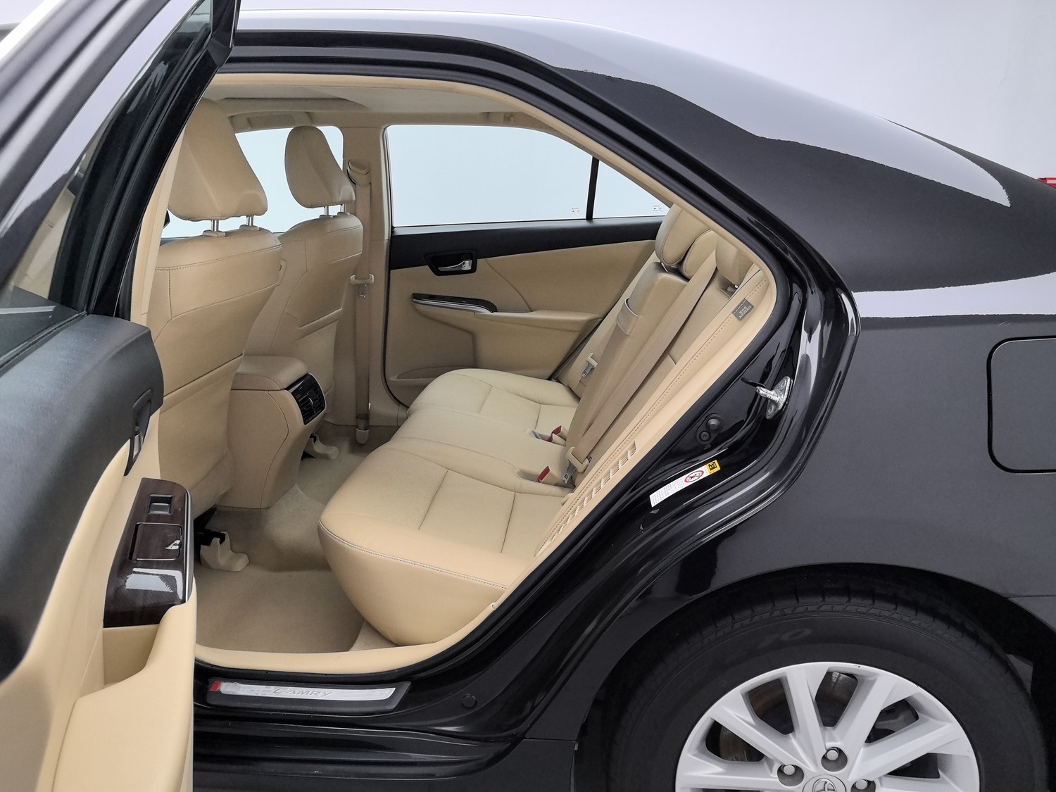 Used Toyota Camry 2015 2.5 AT