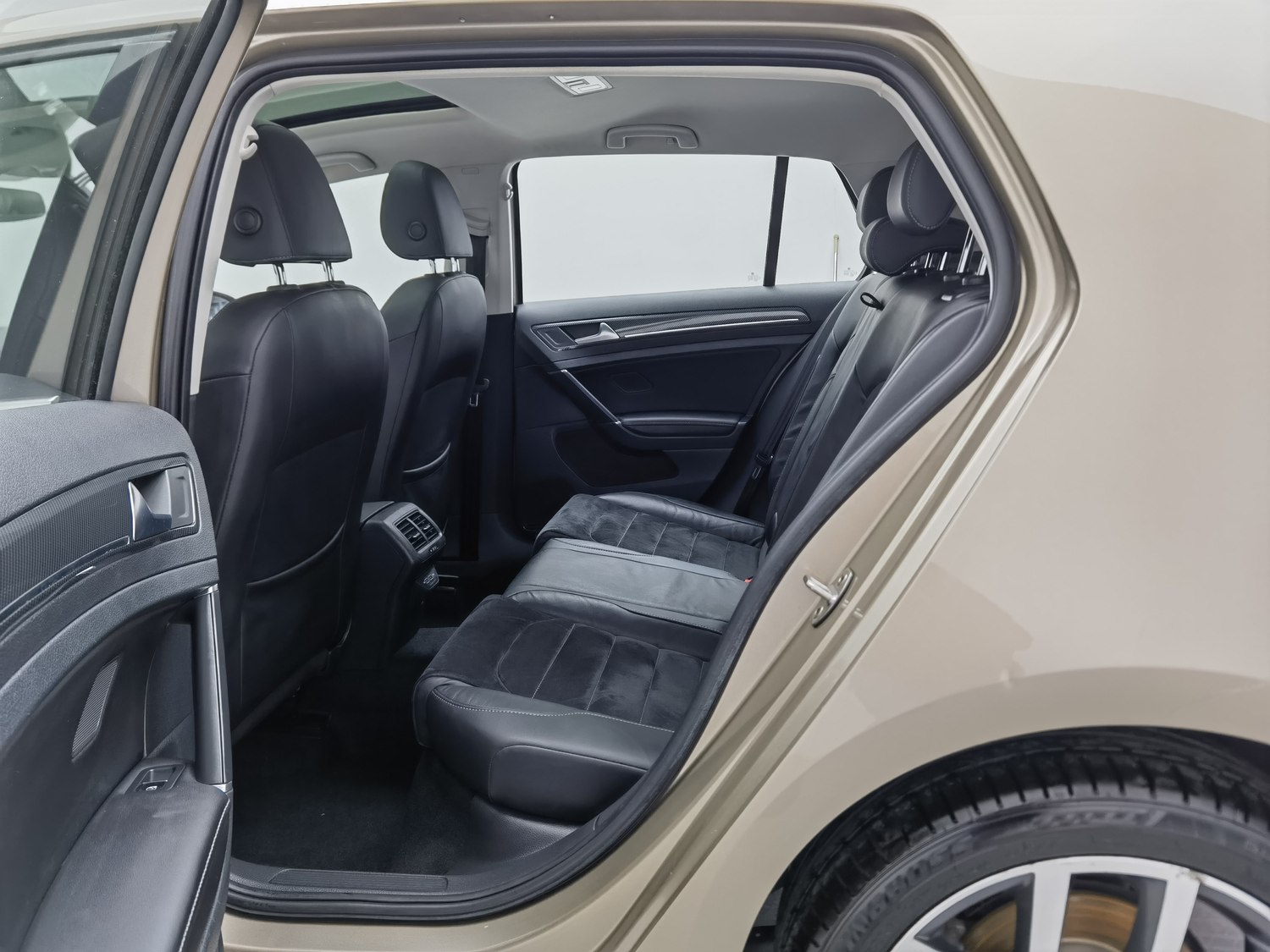 Used Volkswagen Golf 2019 1.4 AT