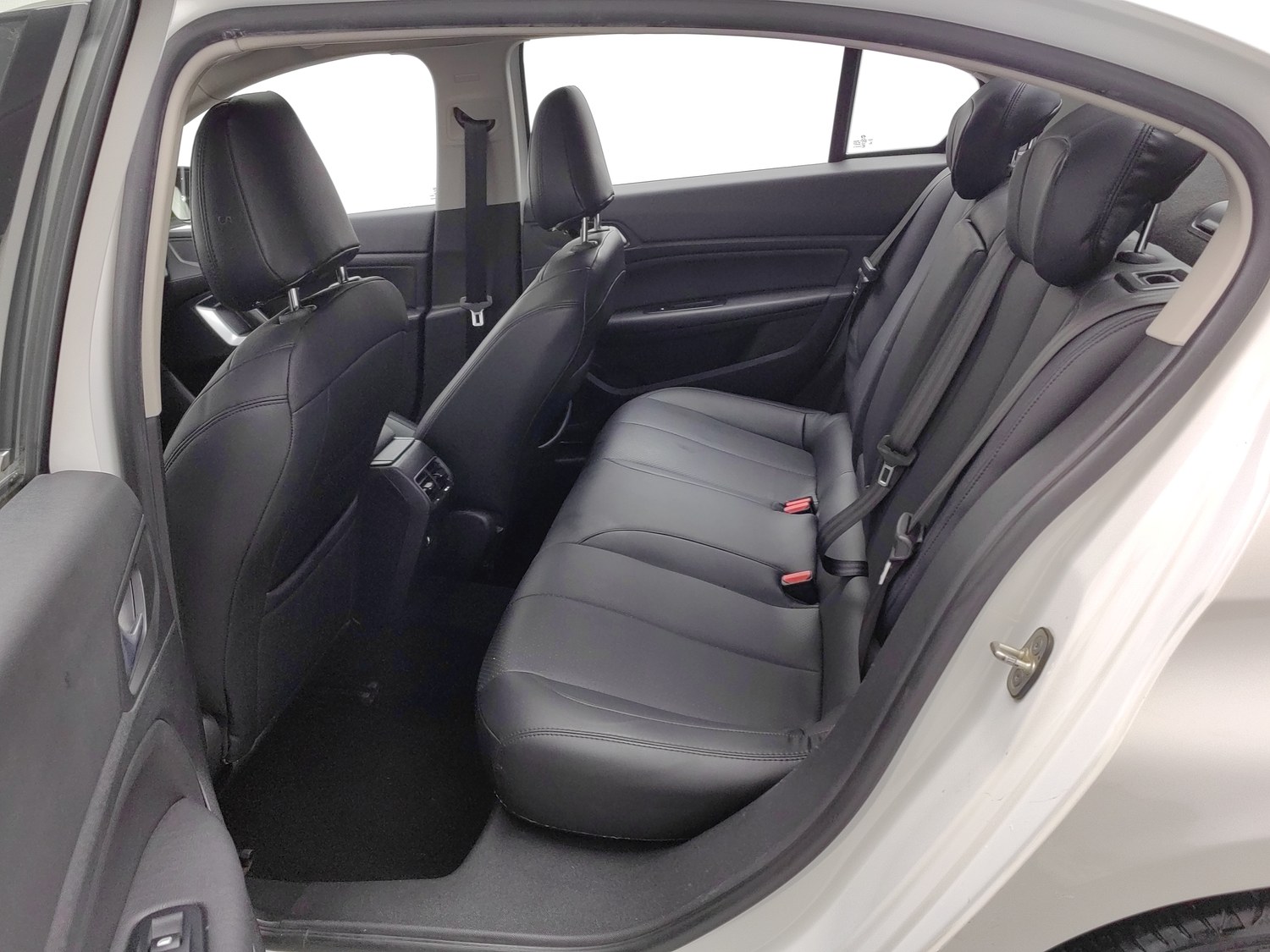 Used Peugeot 408 2016 1.6 AT