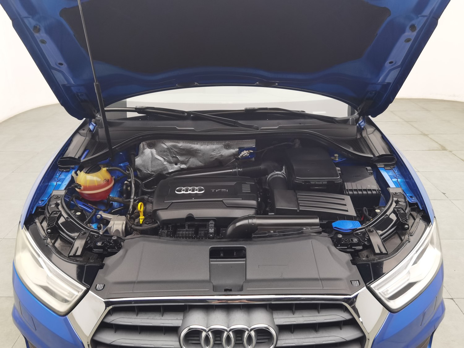 Used Audi Q3 2016 2.0 AT