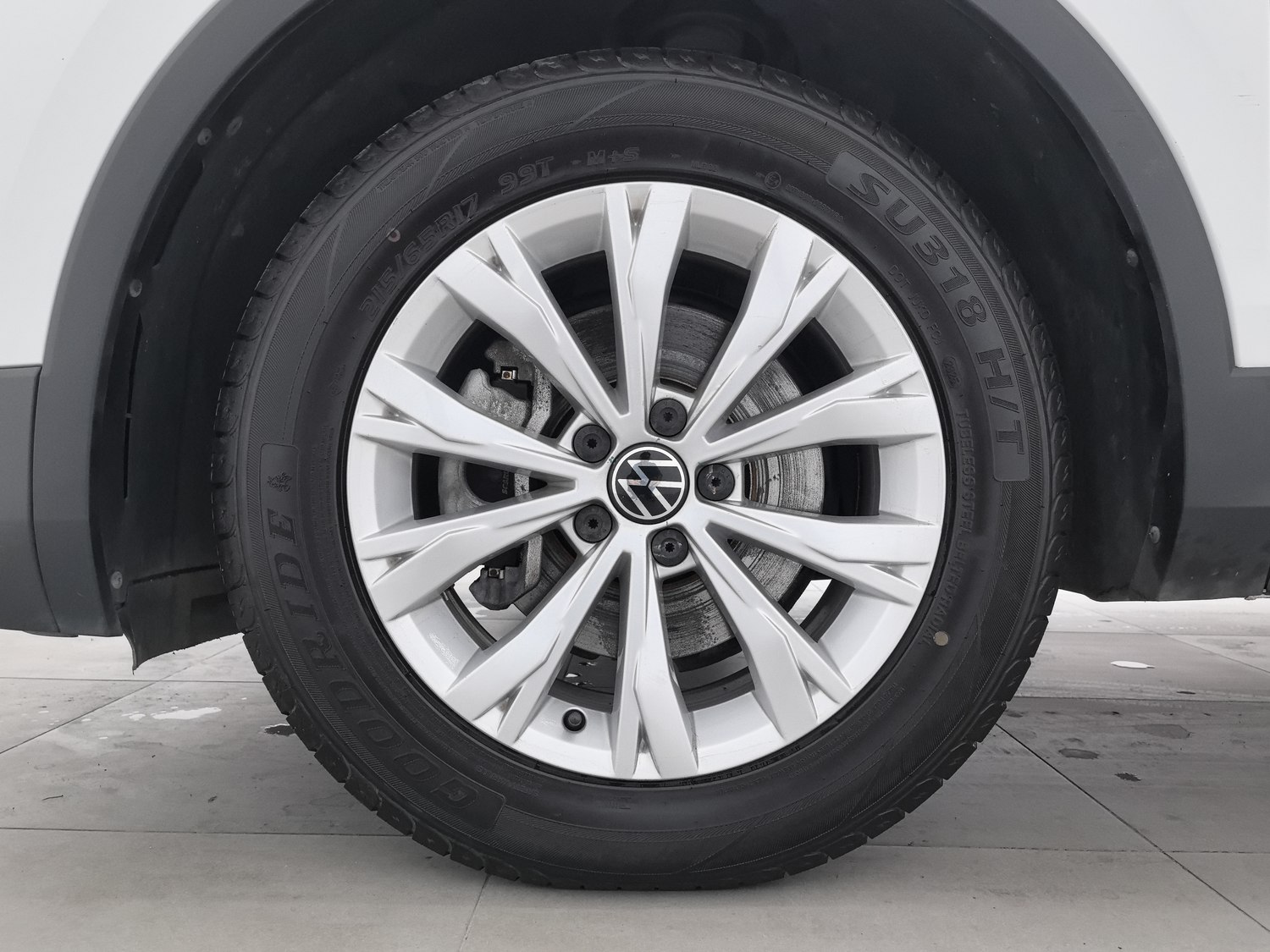 Used Volkswagen Tiguan L 2024 1.5 AT