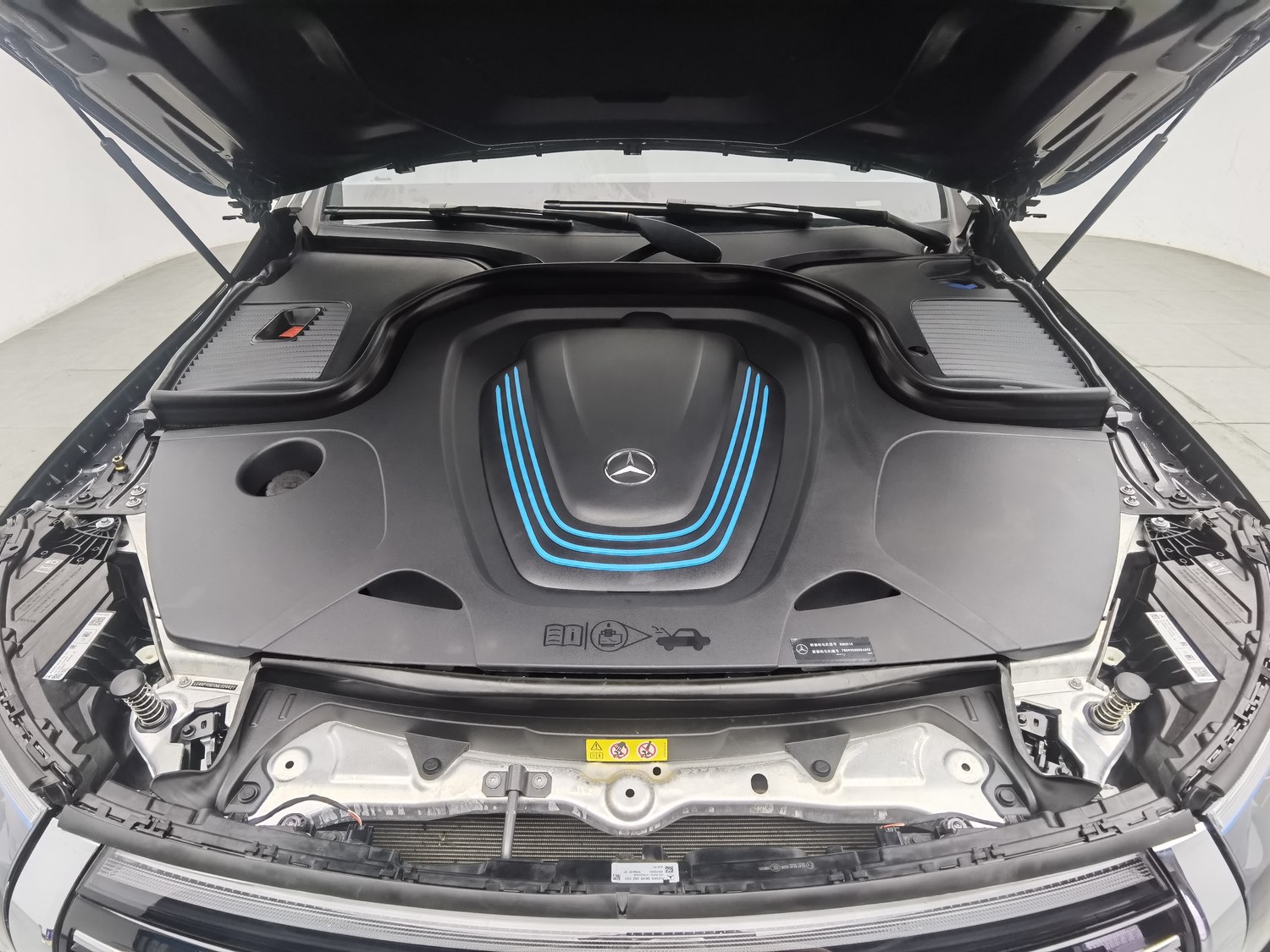 Used Mercedes-Benz EQC 2020