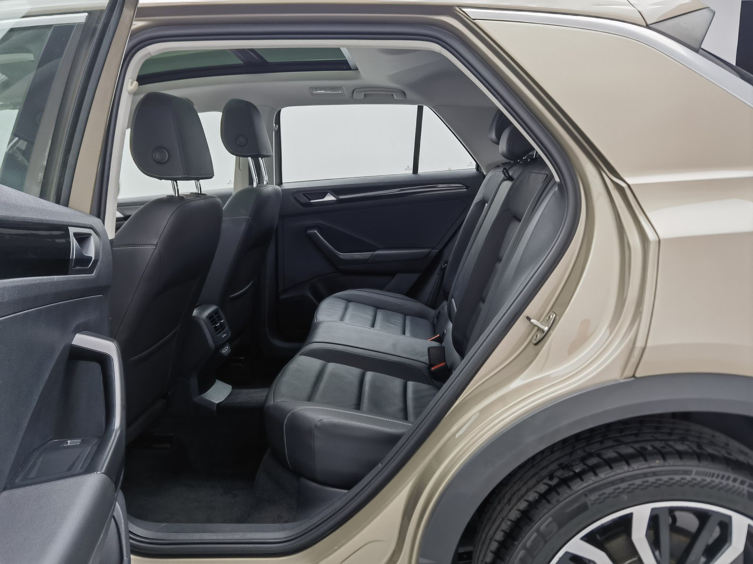 Used Volkswagen T-Roc 2020 1.4 AT