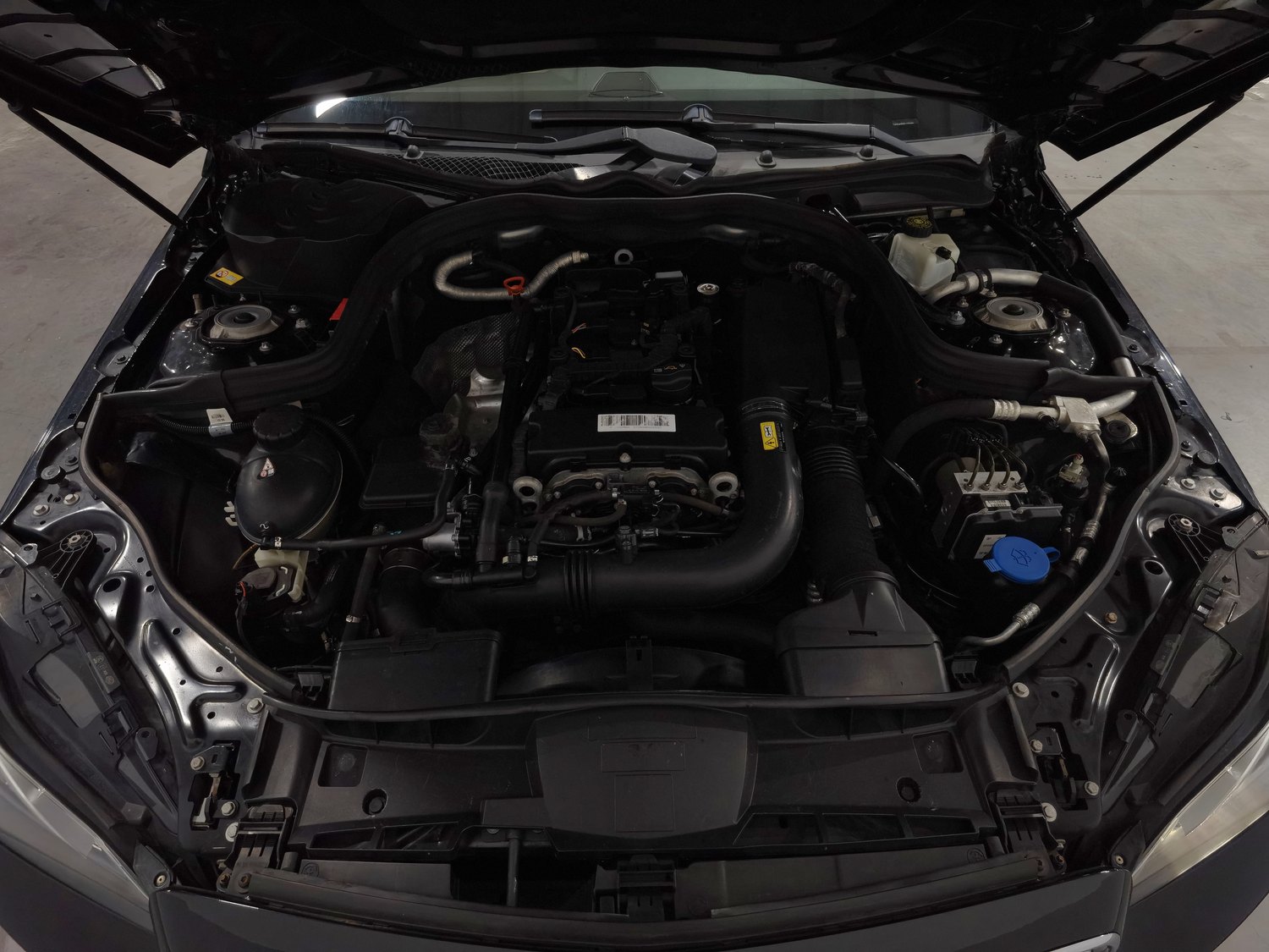 Used Mercedes-Benz E-Class 2014 1.8 AT
