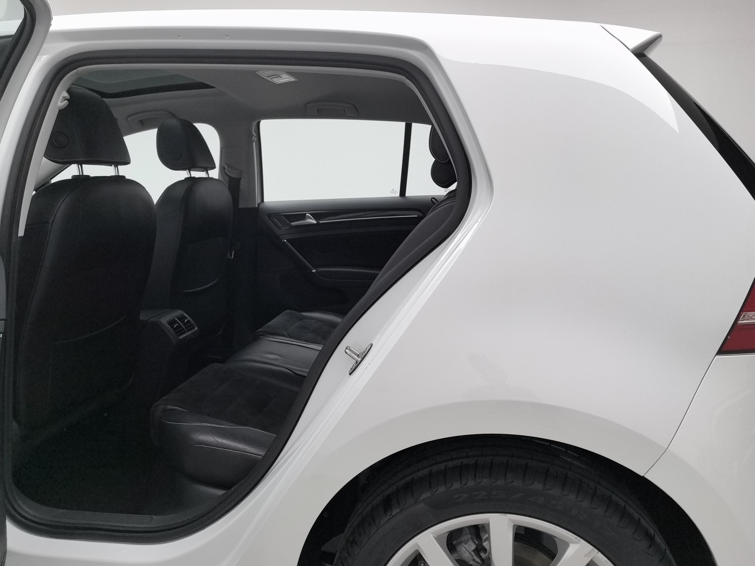 Used Volkswagen Golf 2015 1.4 AT