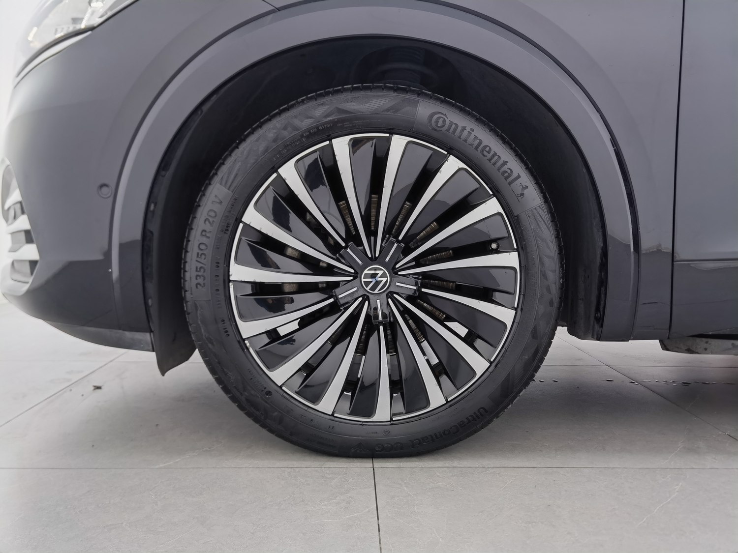 Used Volkswagen Viloran 2020 2.0 AT