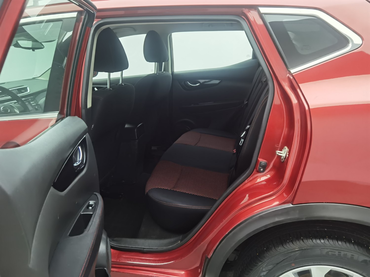 Used Nissan Qashqai 2016 2.0 AT