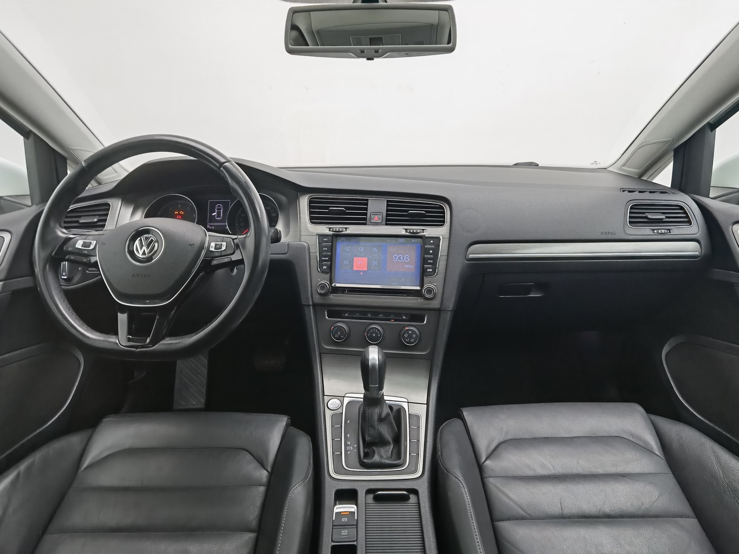 Used Volkswagen Golf 2016 1.4 AT