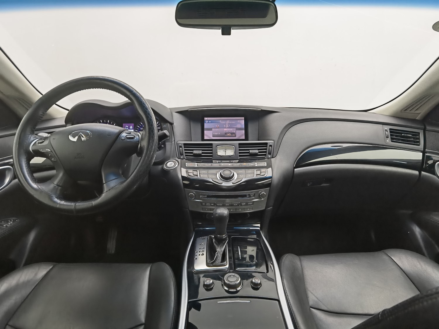 Used Infiniti Q70 2015 2.5 AT